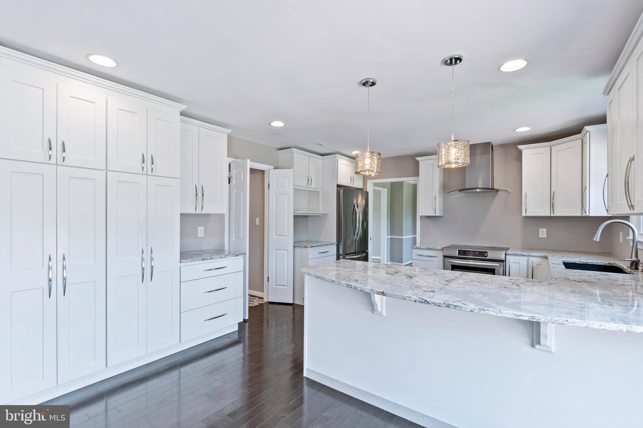 BURNHAM HILLS - Residential