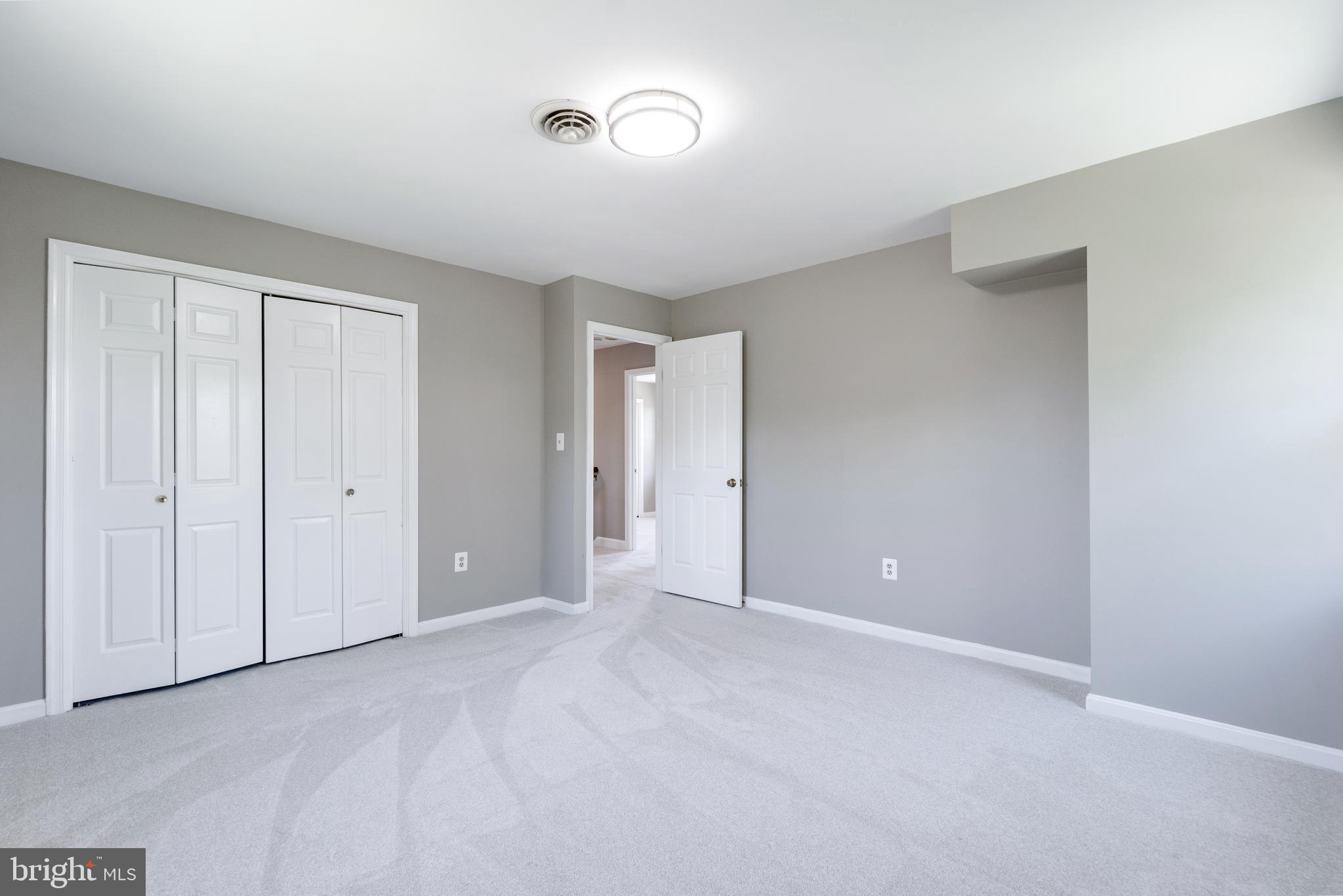BURNHAM HILLS - Residential