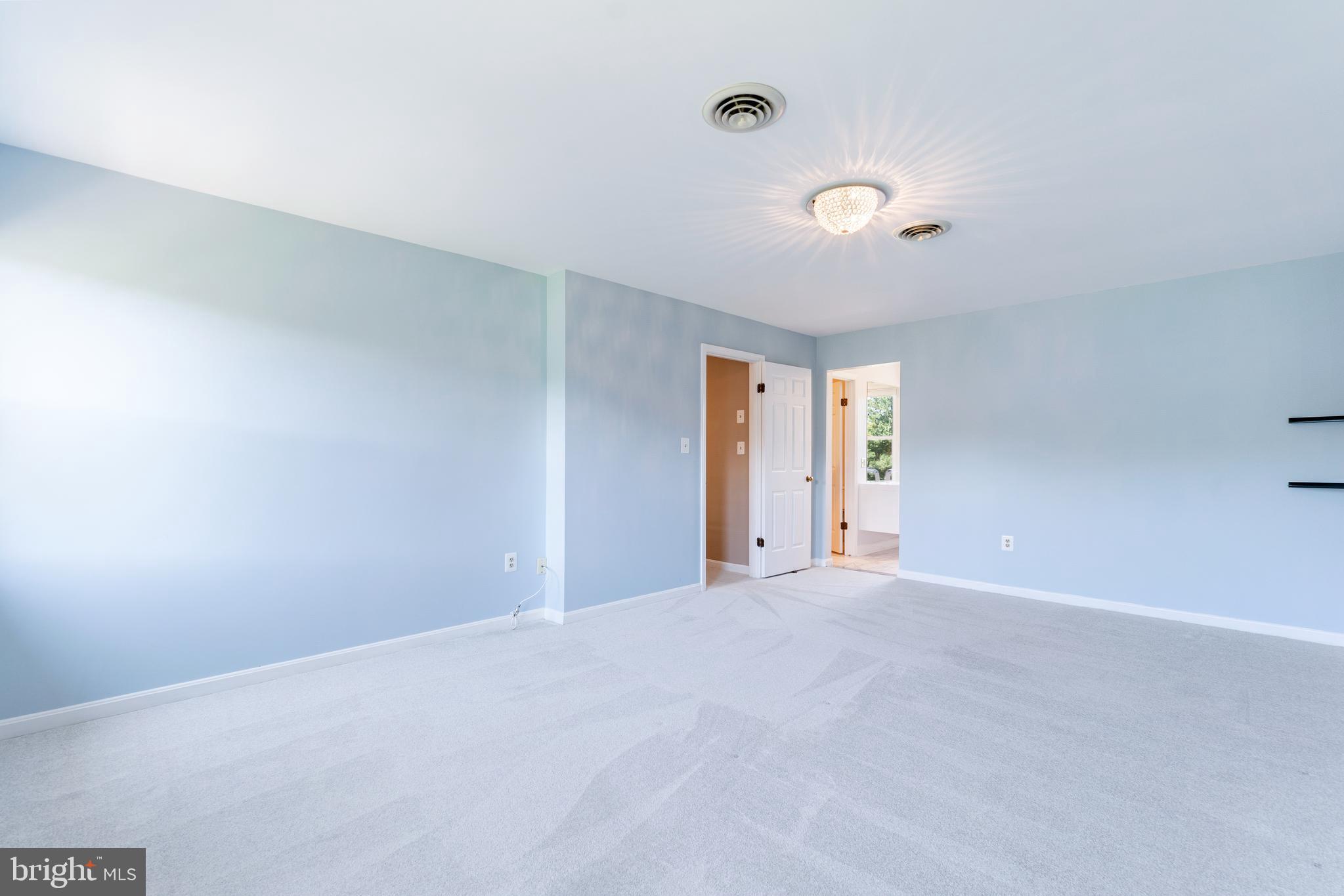 BURNHAM HILLS - Residential