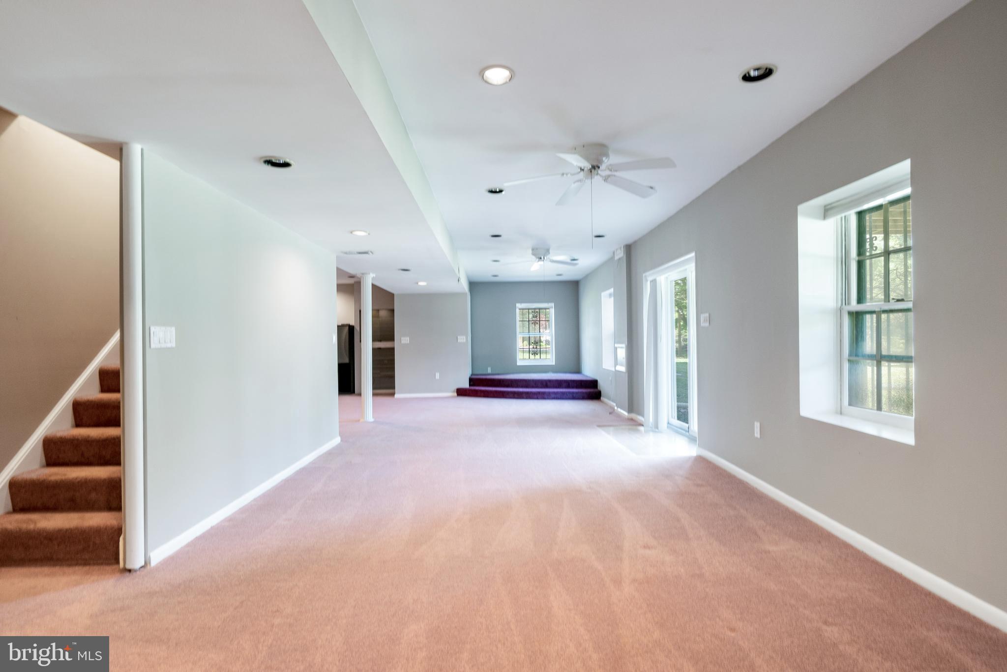 BURNHAM HILLS - Residential