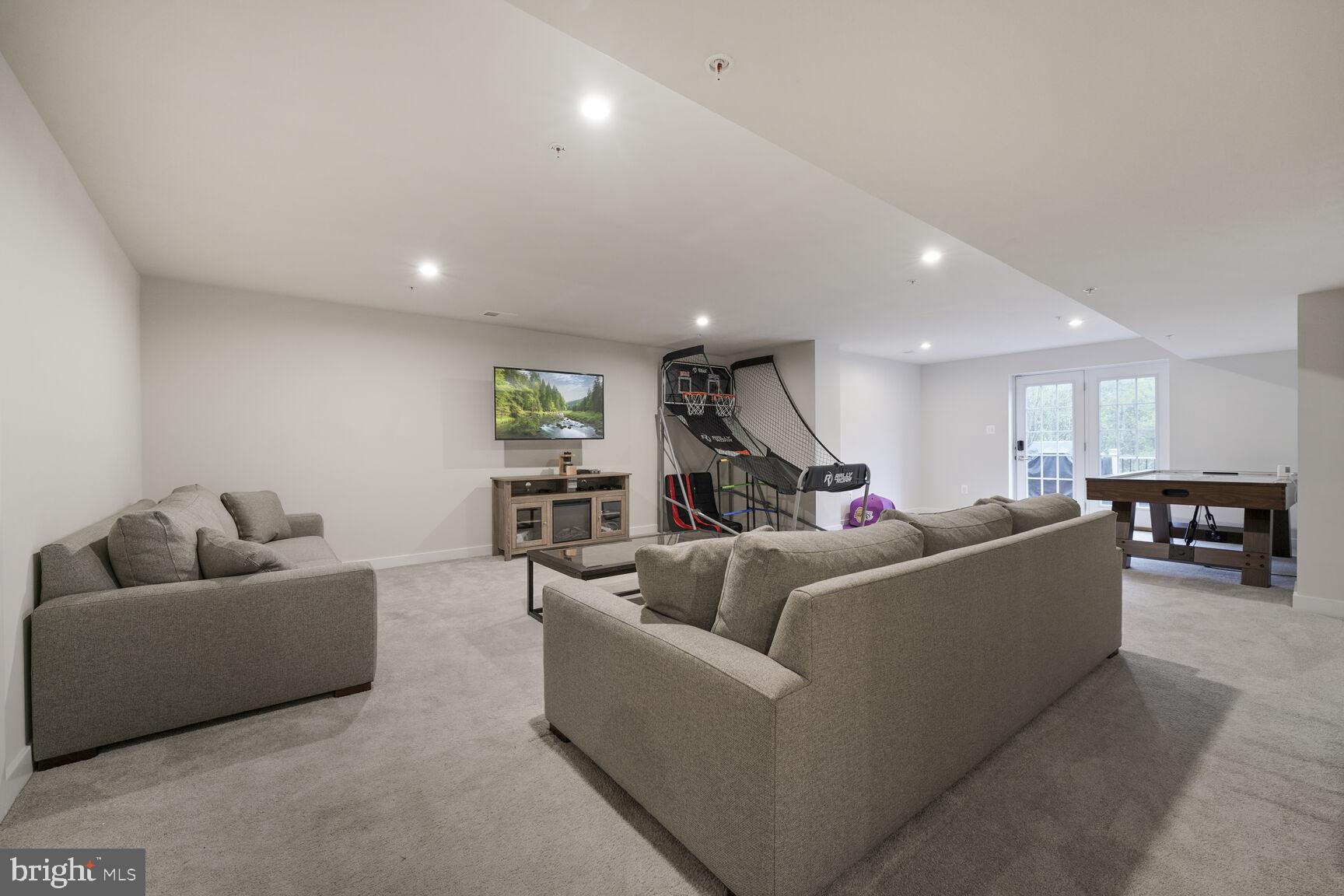 ST CHARLES SUB - FIELDSIDE - Residential