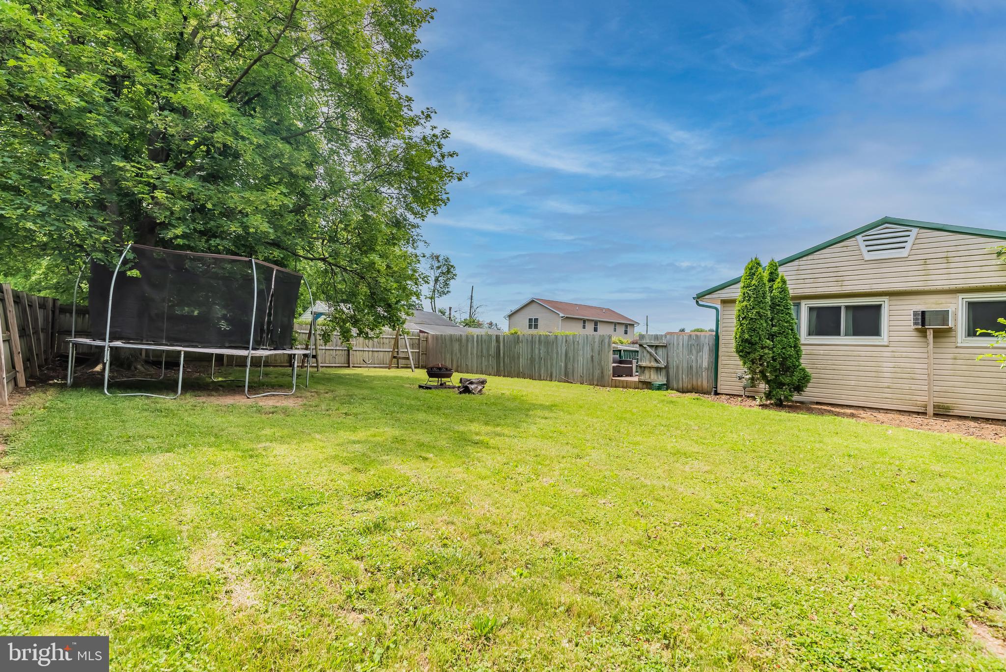 HERWIN VILLAGE - Residential
