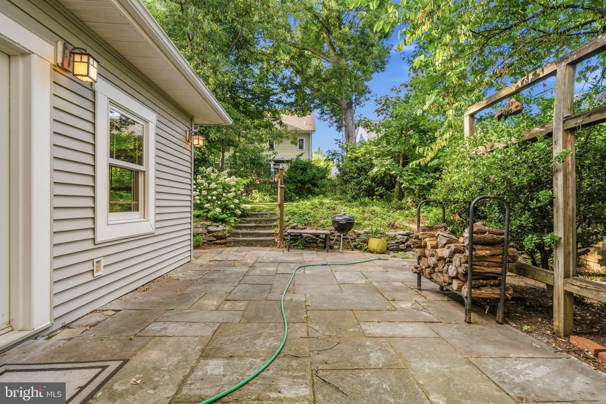 ALTA VISTA TERRACE - Residential
