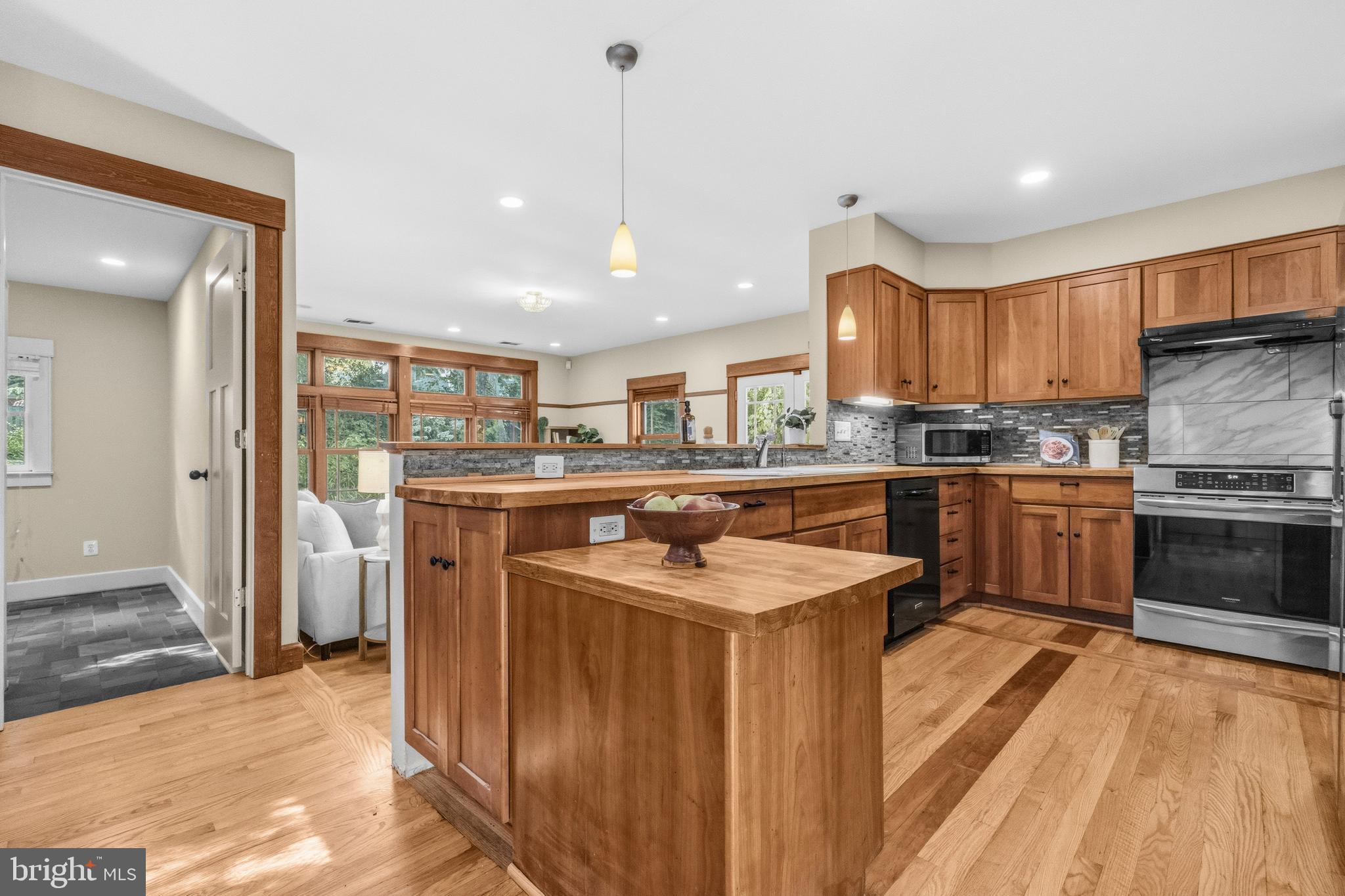 ALTA VISTA TERRACE - Residential
