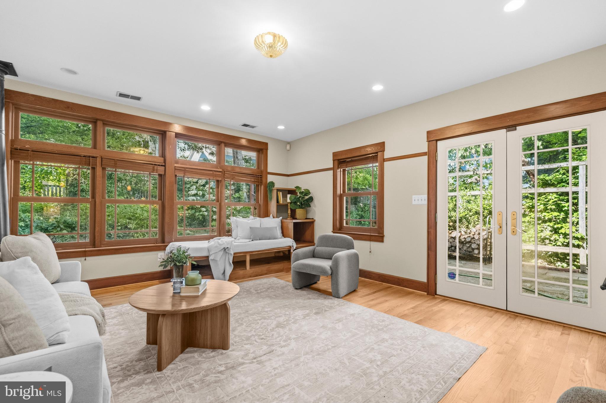 ALTA VISTA TERRACE - Residential