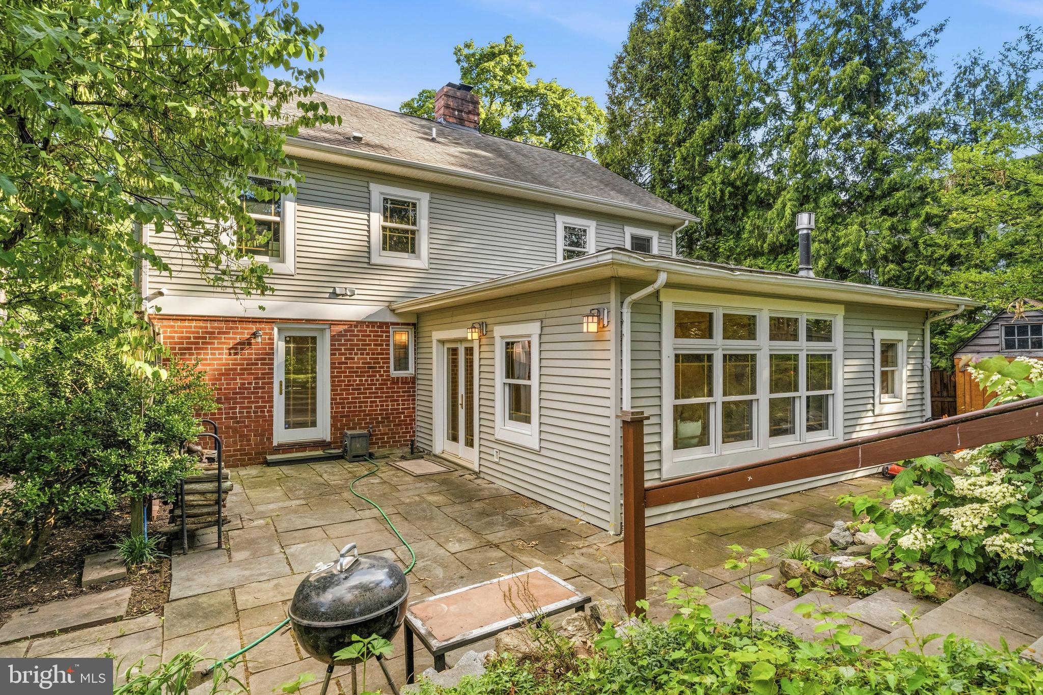 ALTA VISTA TERRACE - Residential