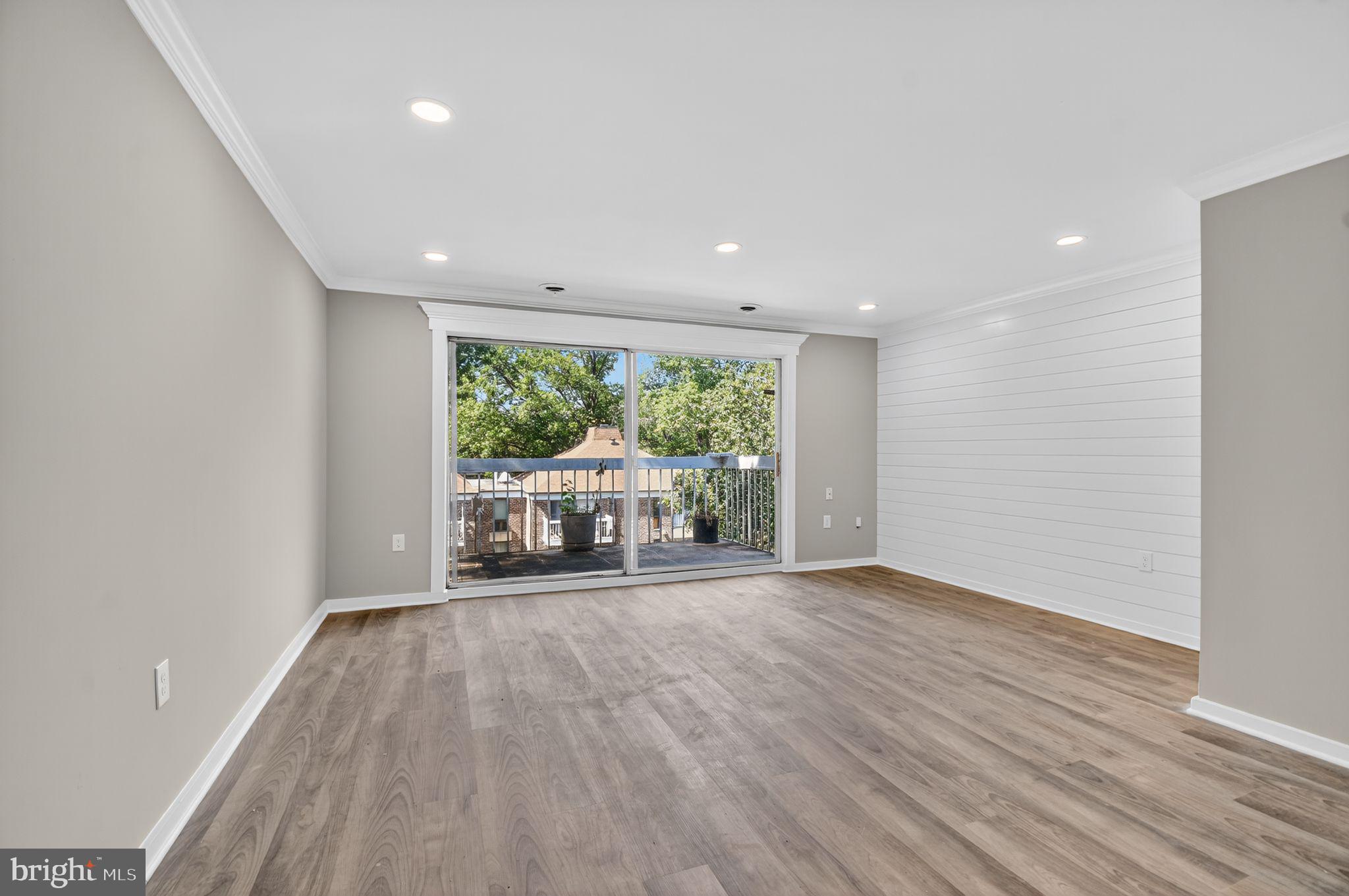 WESTCHESTER WEST - Residential