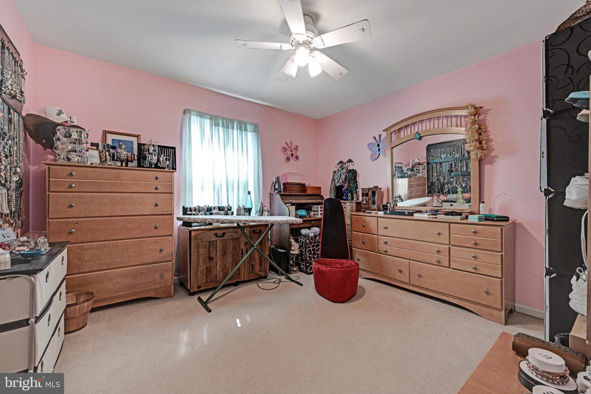 CHESTERFIELD ESTATES - Residential