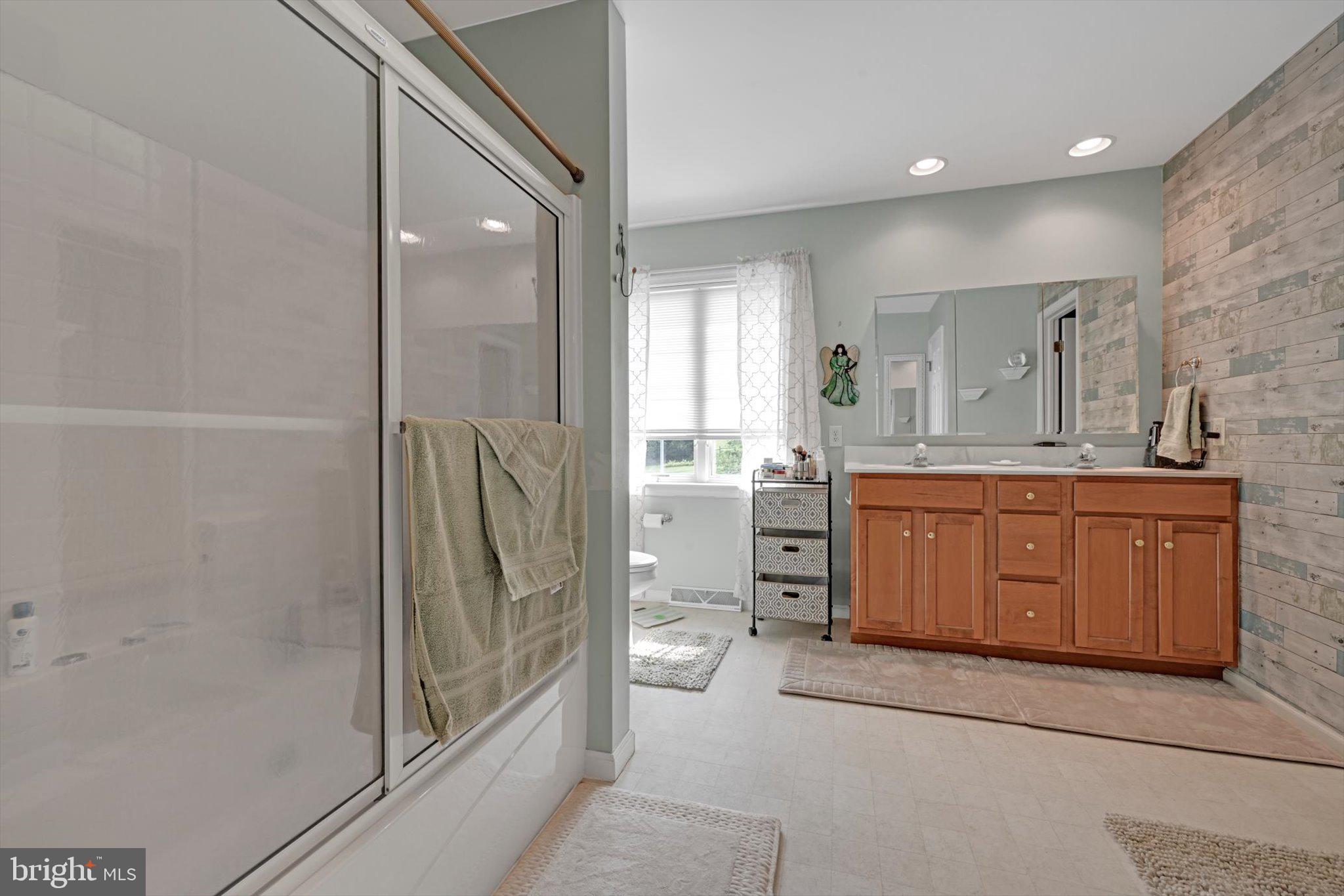 CHESTERFIELD ESTATES - Residential