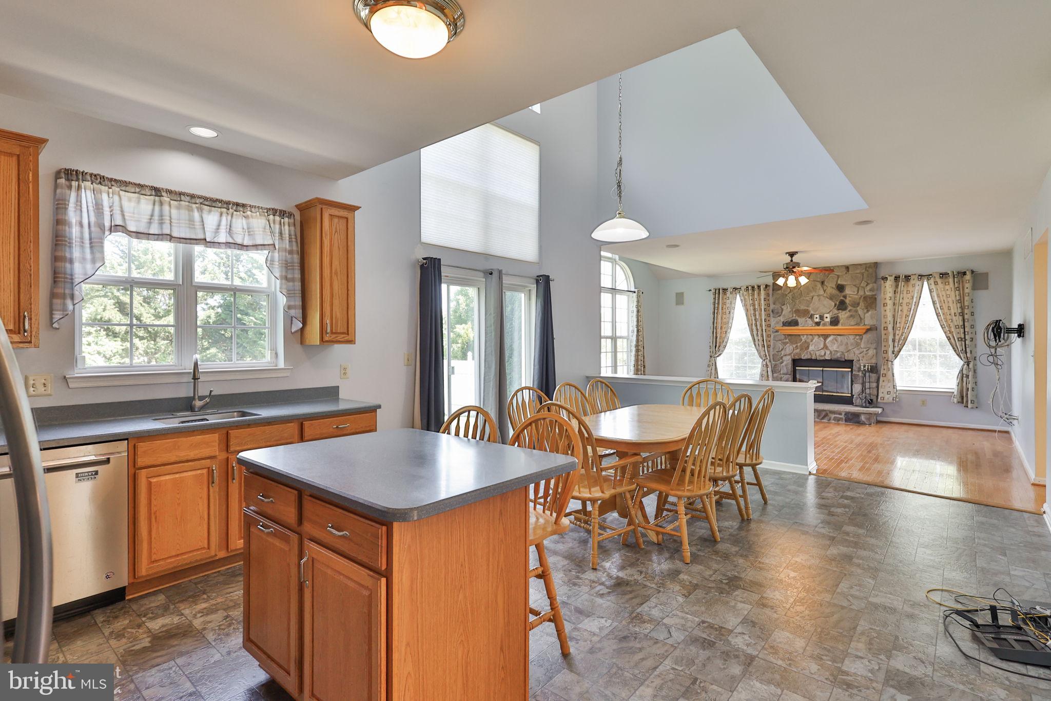 STARLITE ESTATES - Residential