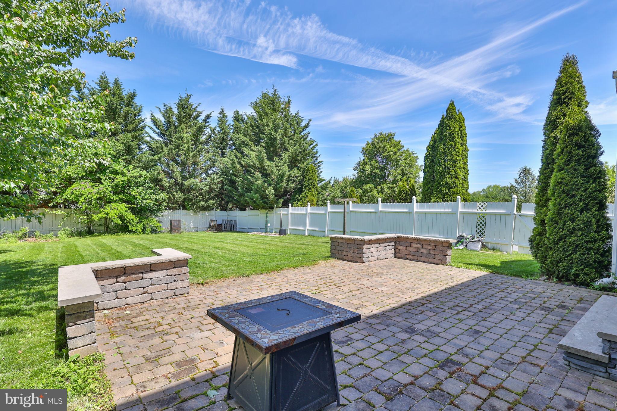 STARLITE ESTATES - Residential