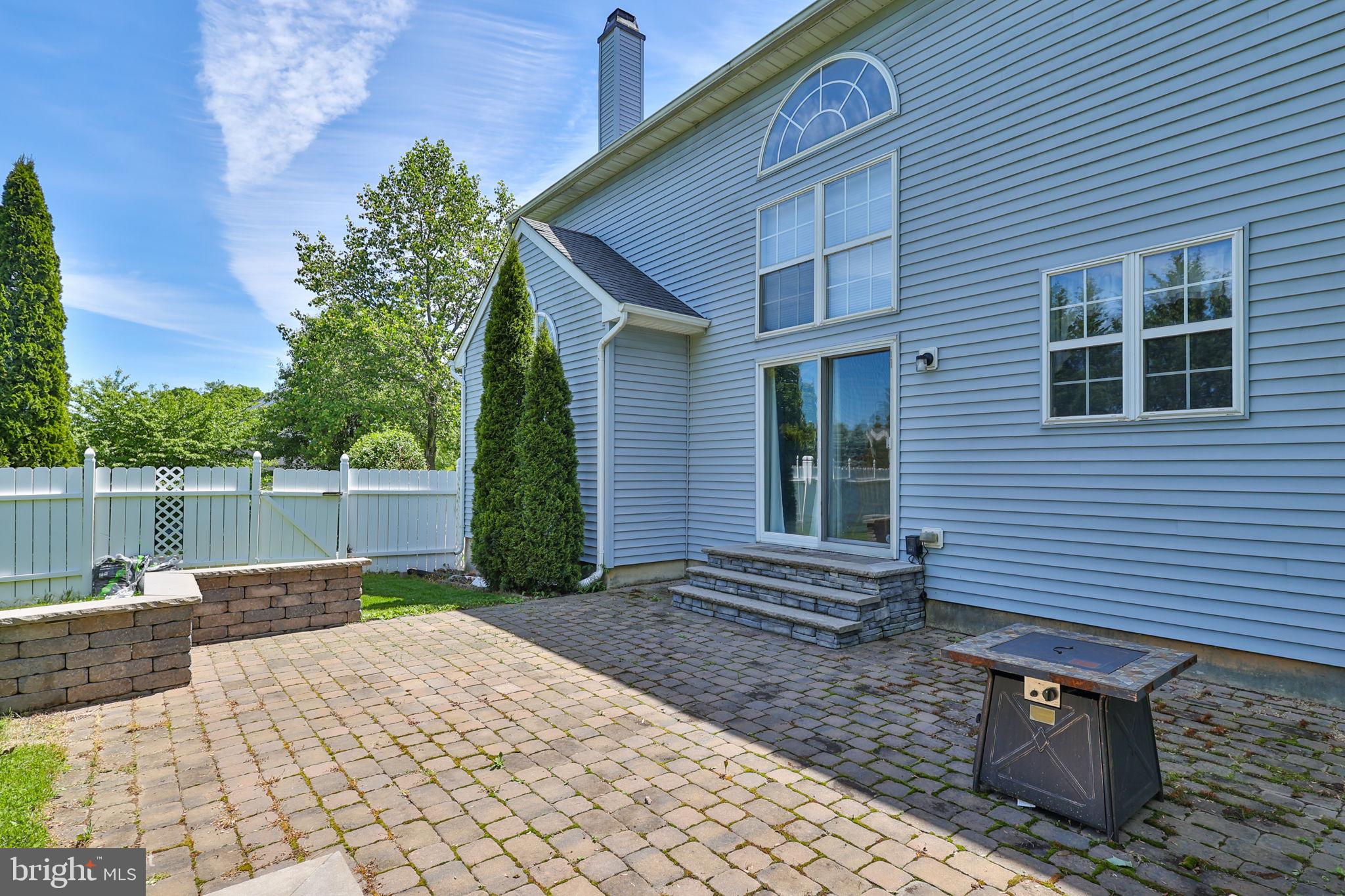 STARLITE ESTATES - Residential