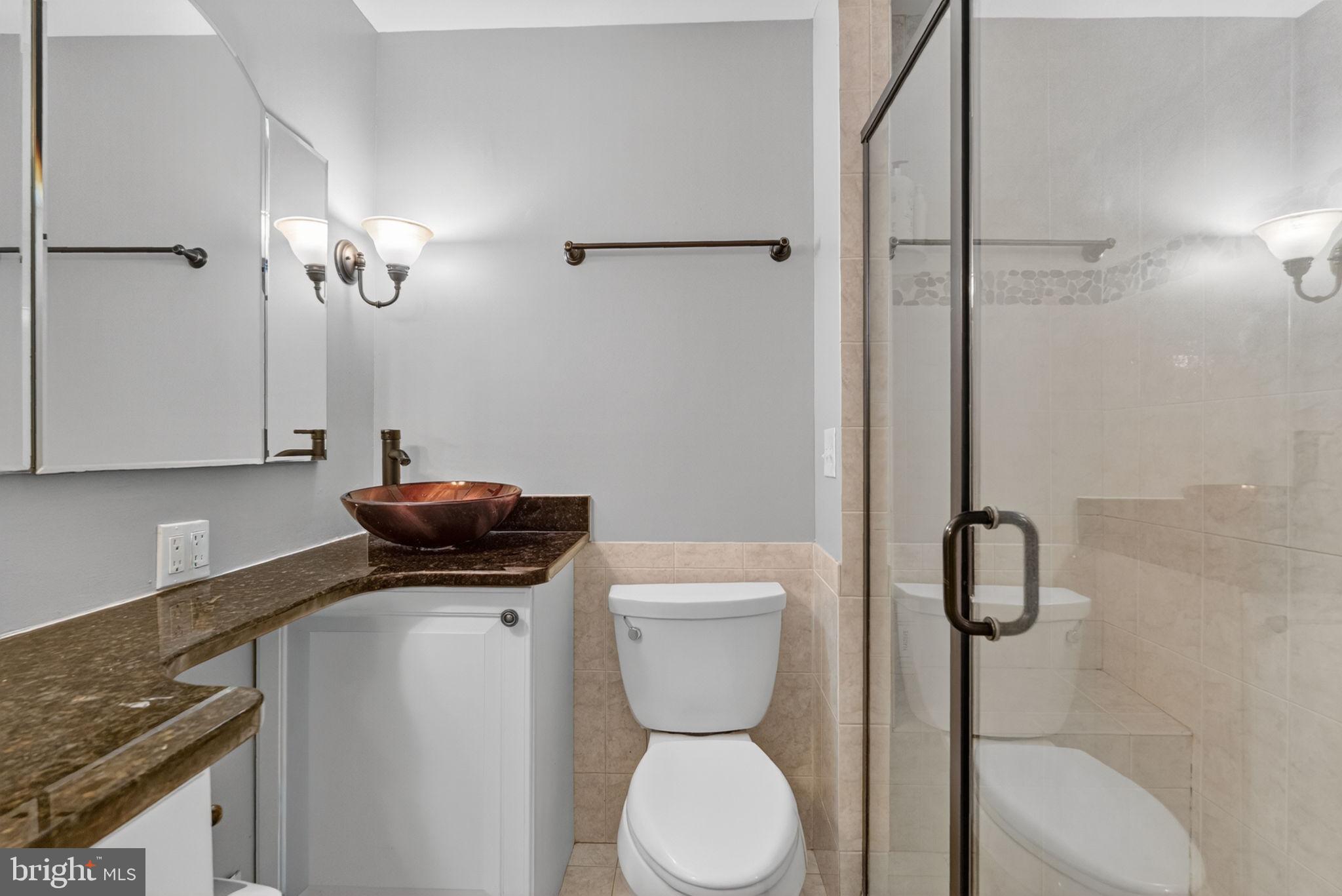 STRATHMEADE SQUARE - Residential