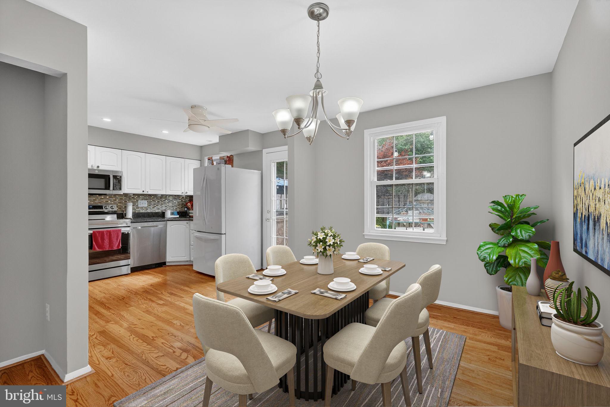 STRATHMEADE SQUARE - Residential
