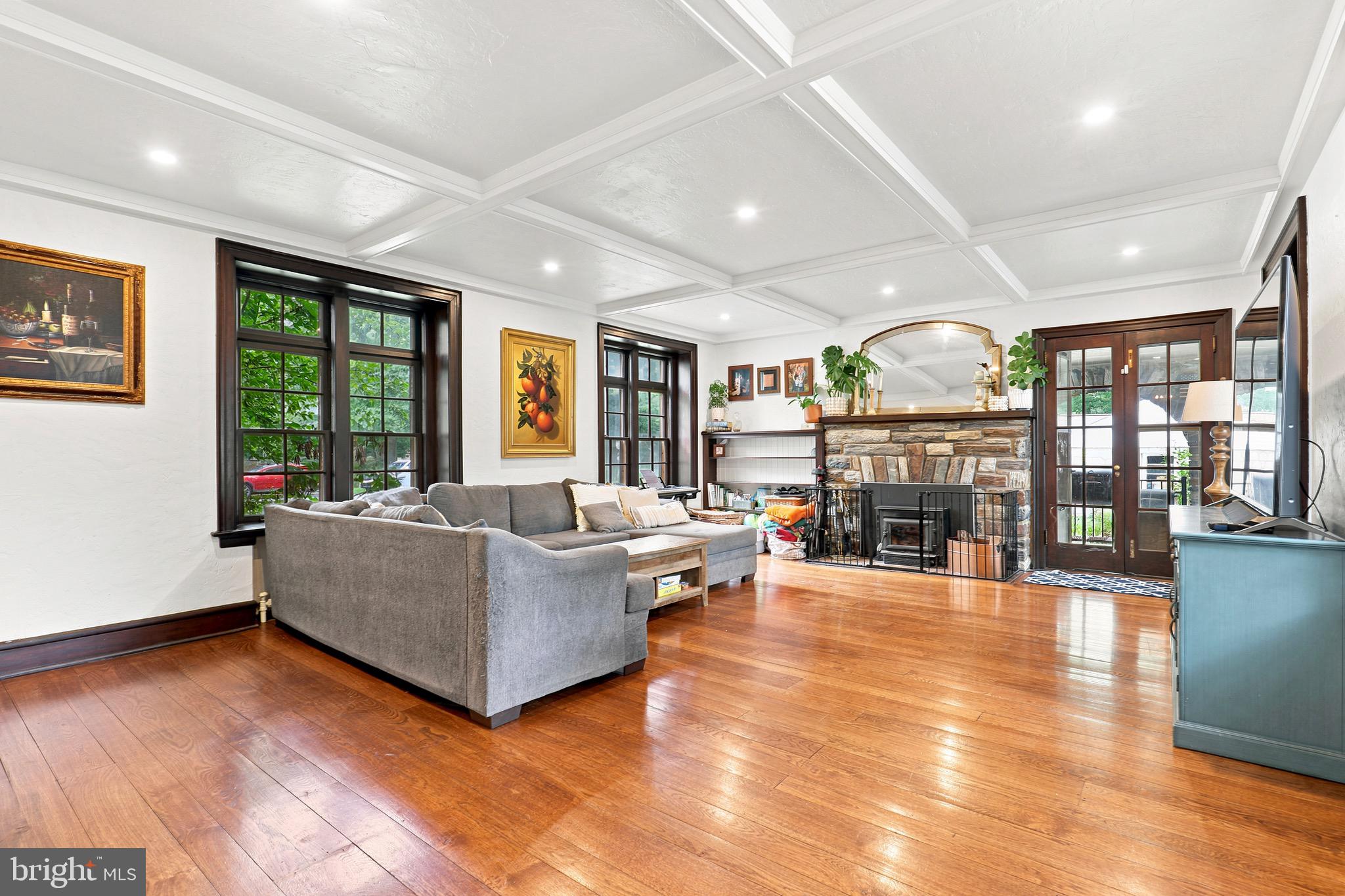 ELM TERRACE - Residential