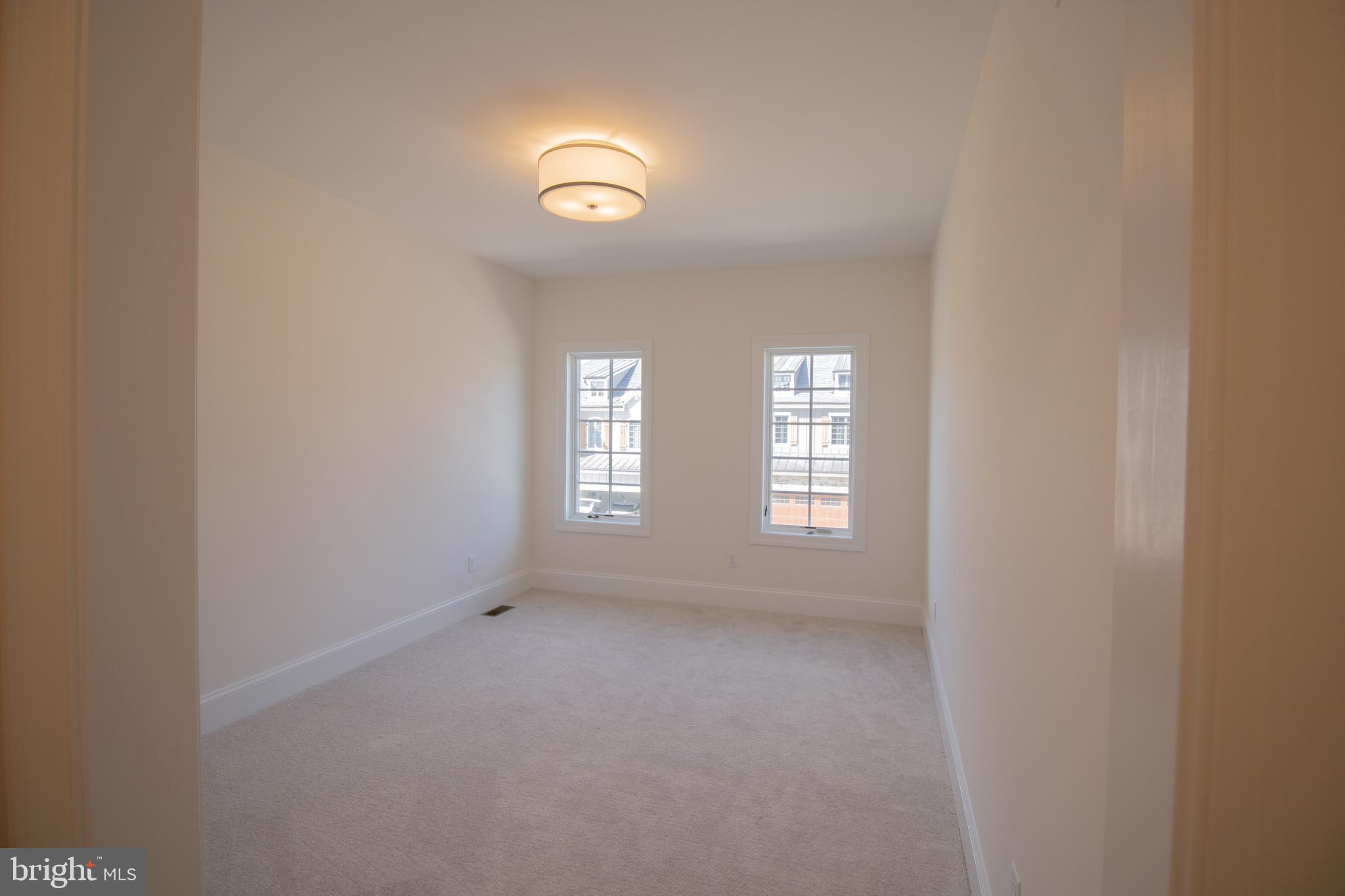 COLUMBIA PLACE - Residential