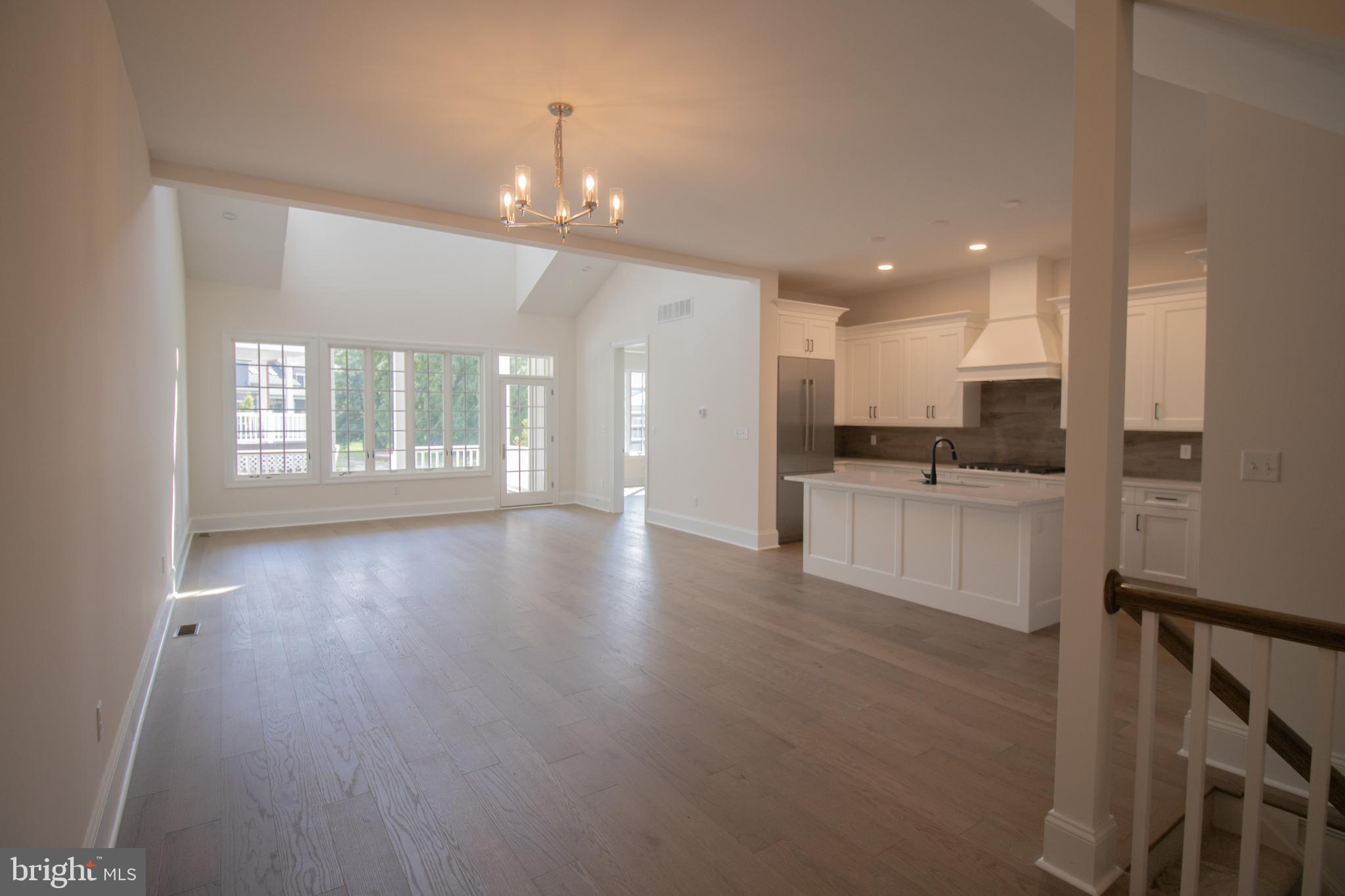 COLUMBIA PLACE - Residential