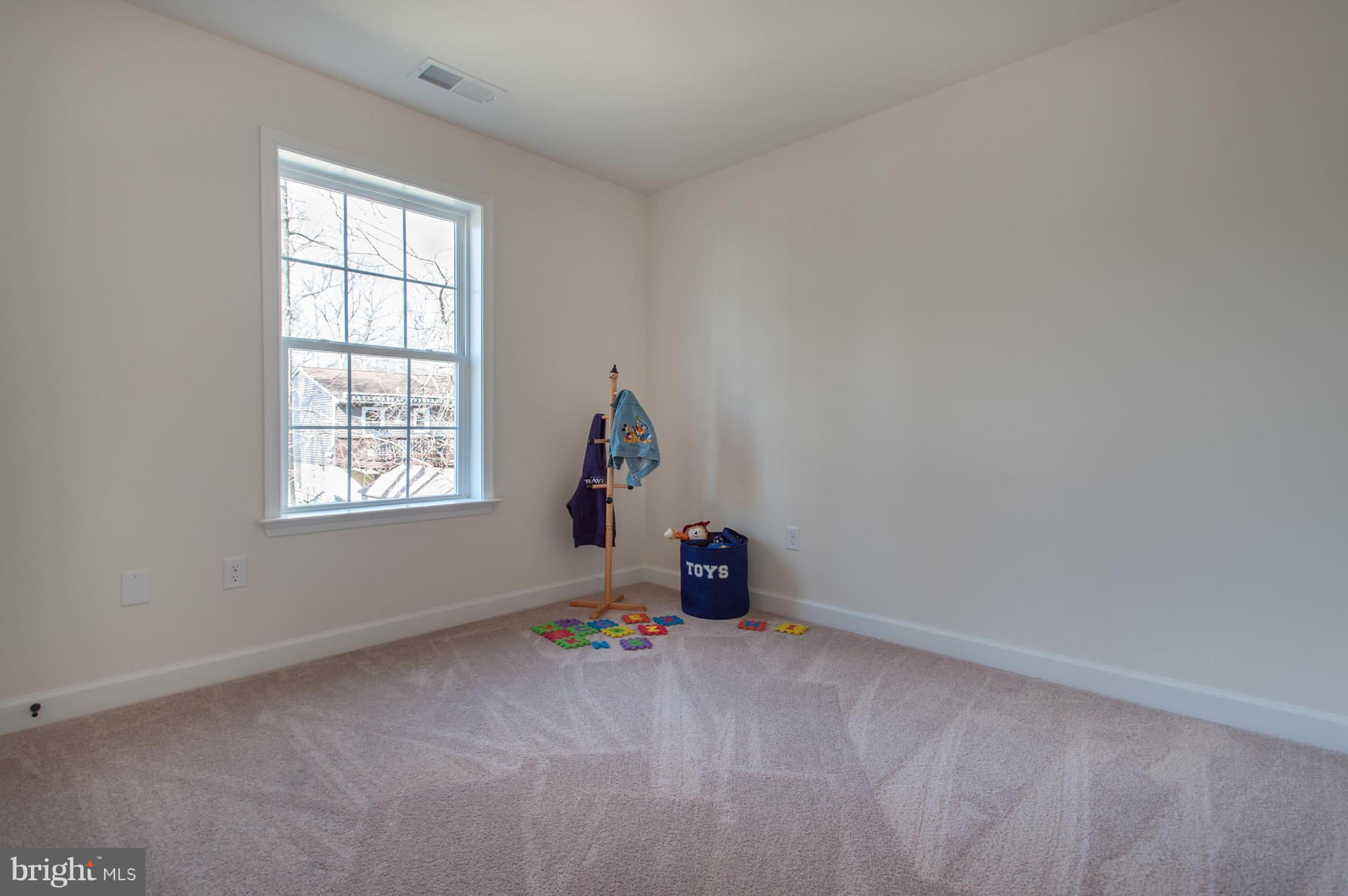 SEVERNA PARK - Residential
