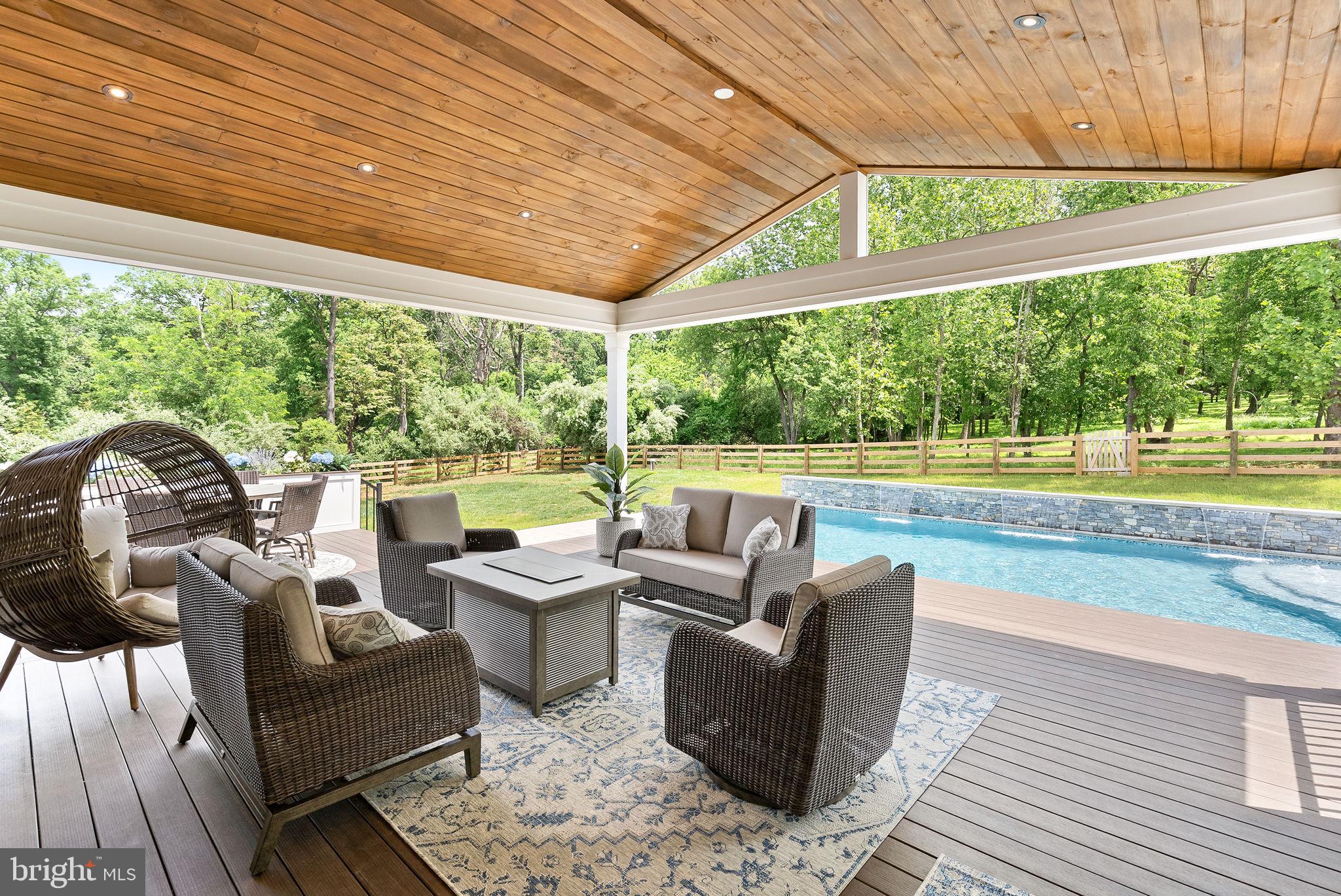 THE BLUFFS AT SLEETER LAKE - Residential