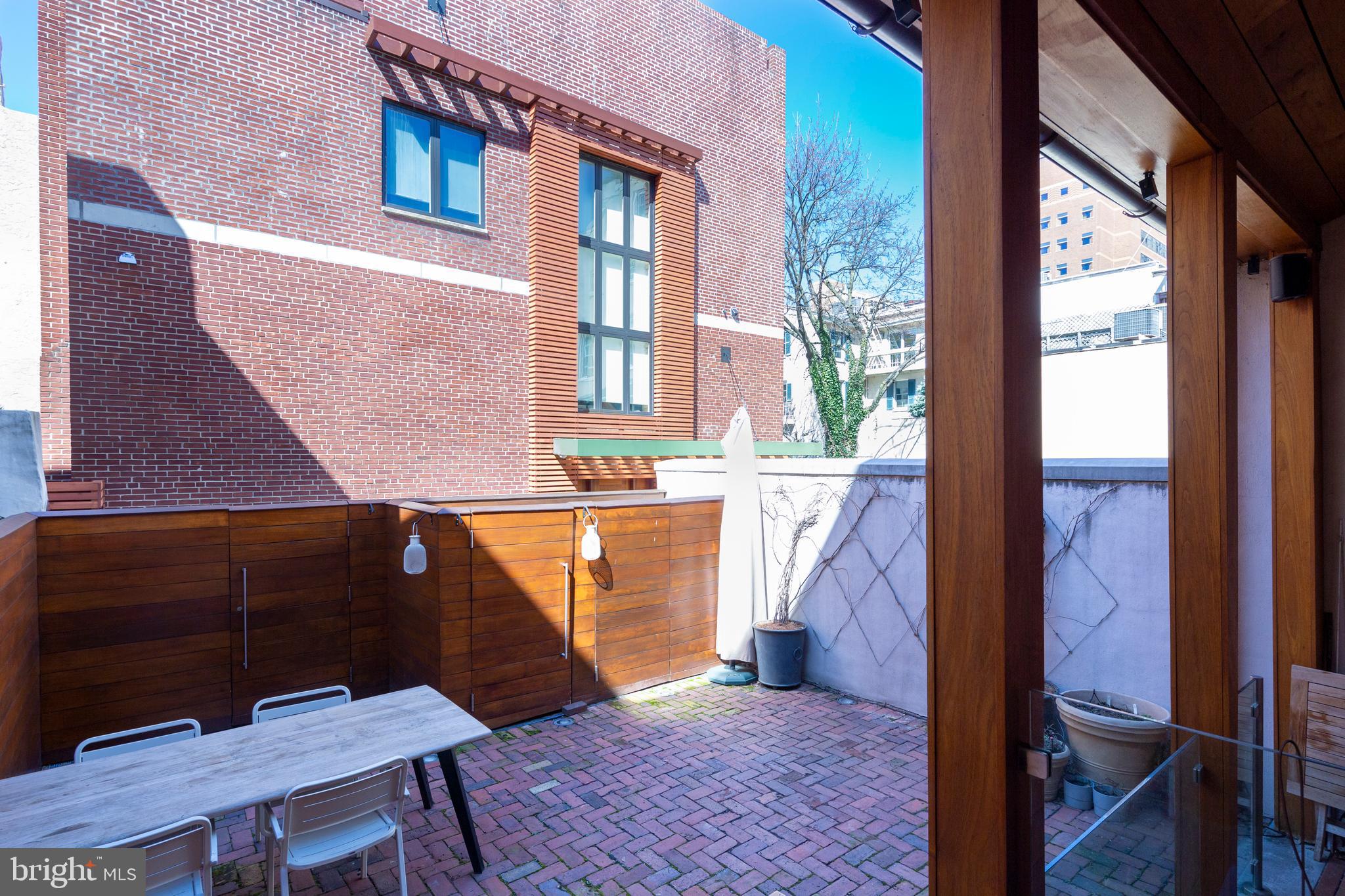 WASHINGTON SQ WEST - Residential