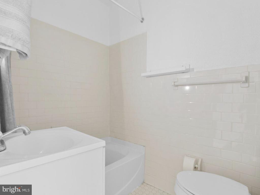 DREXEL HILL - Residential Income