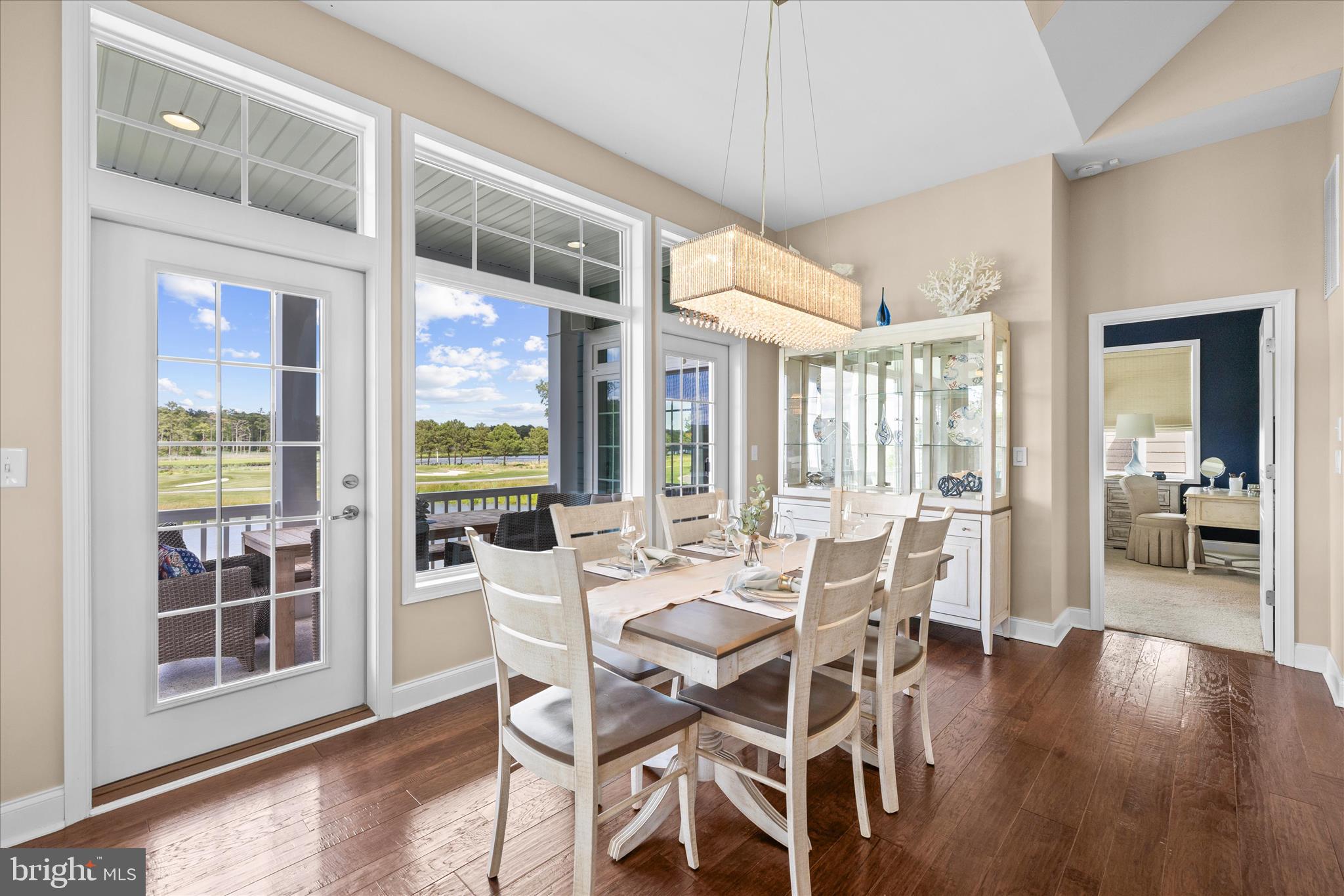 PENINSULA - Residential