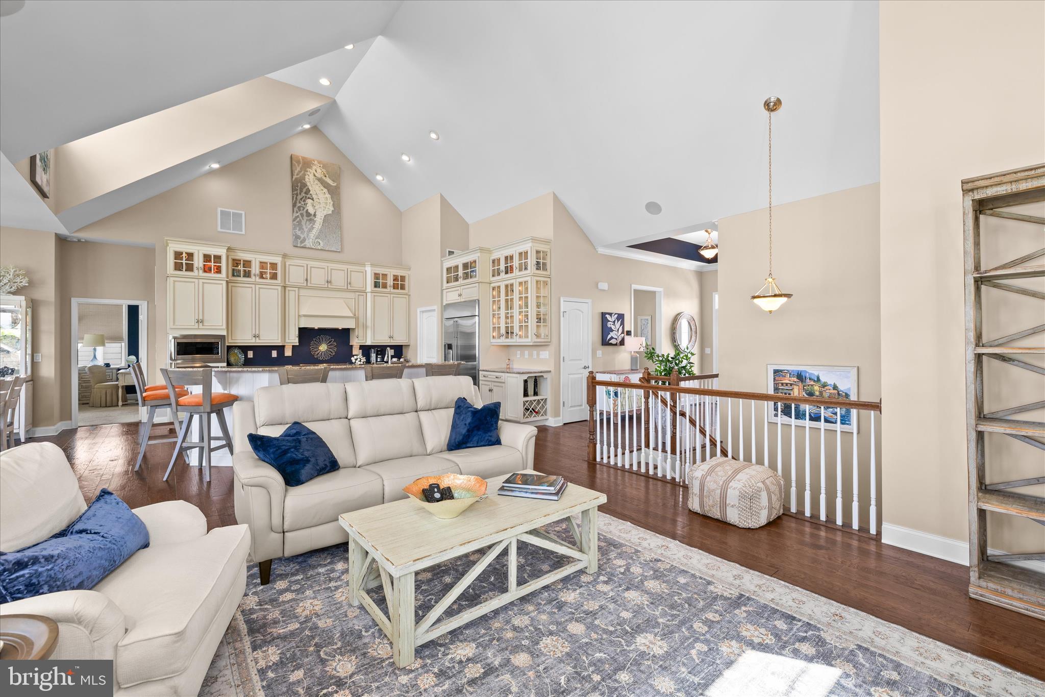 PENINSULA - Residential