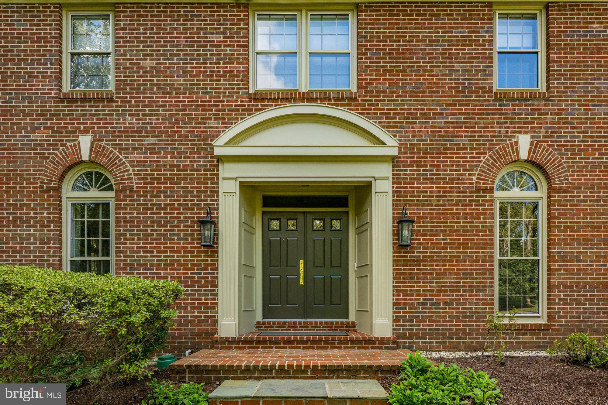 CEDARS OF MC LEAN - Residential