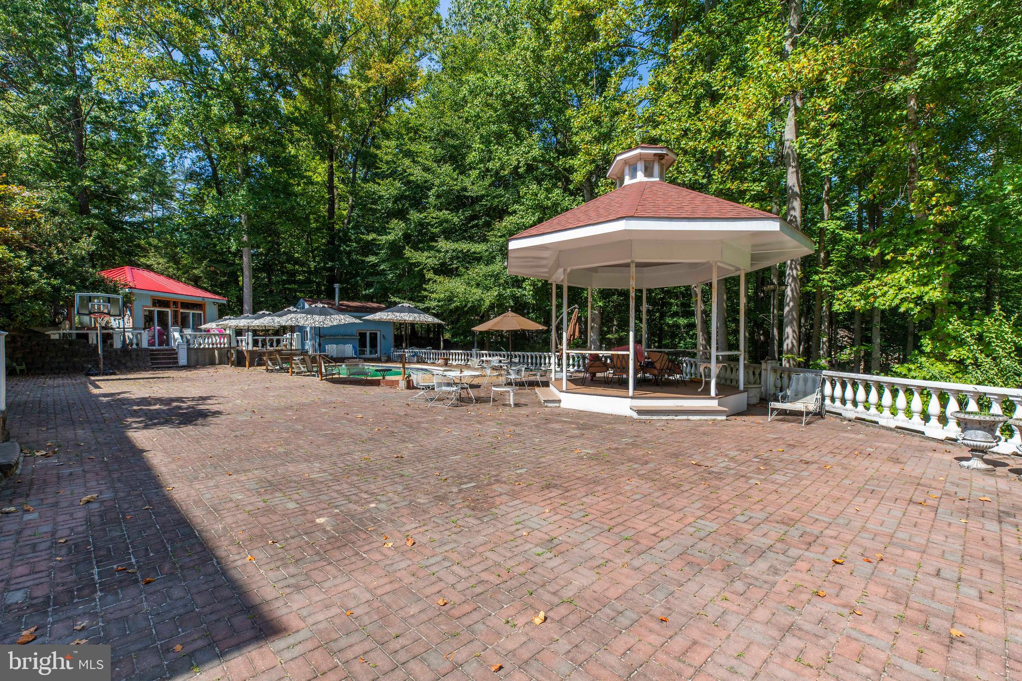 BRIARLYNN ESTATES - Residential