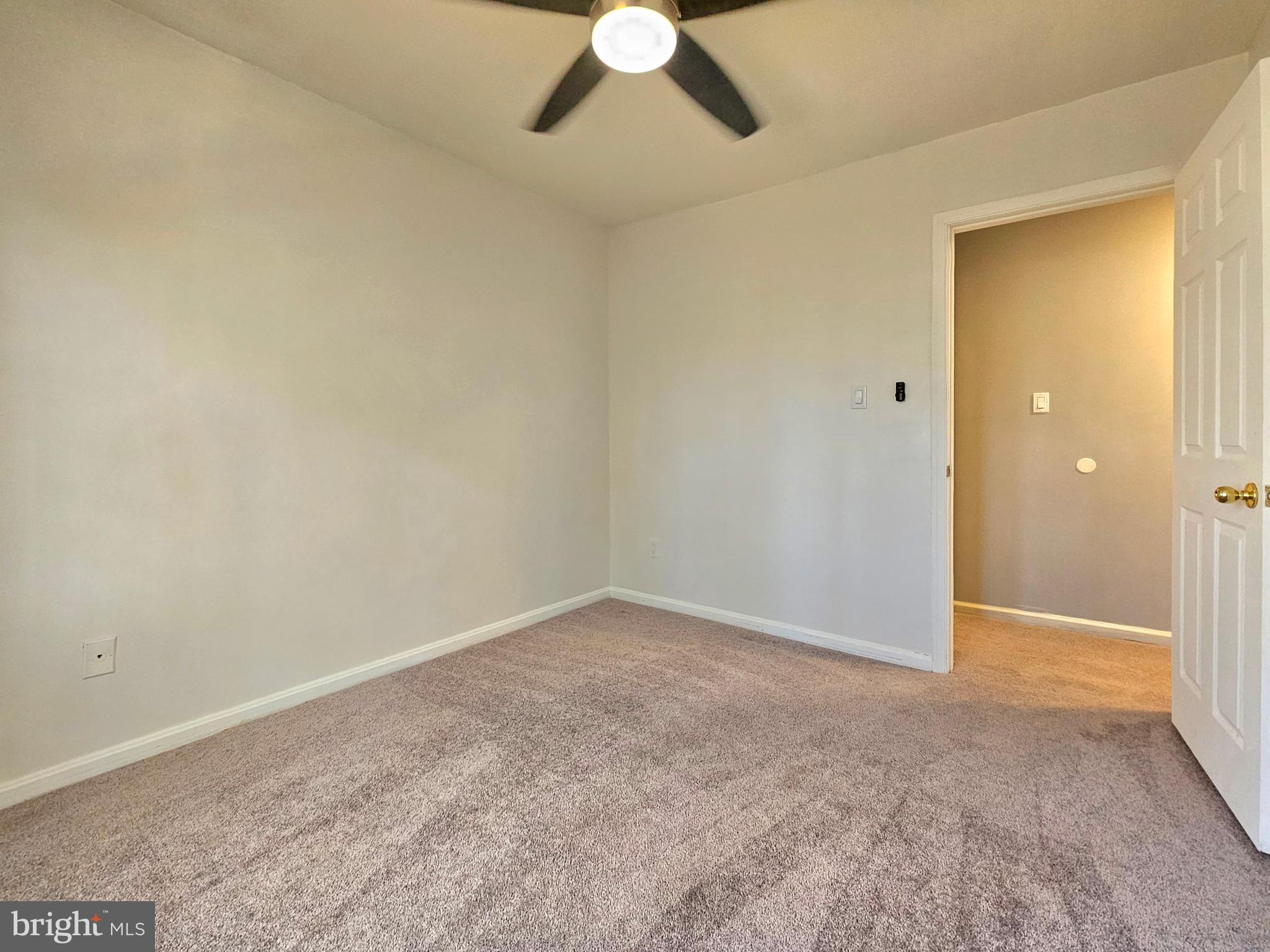 ASPEN GLEN - Residential Lease
