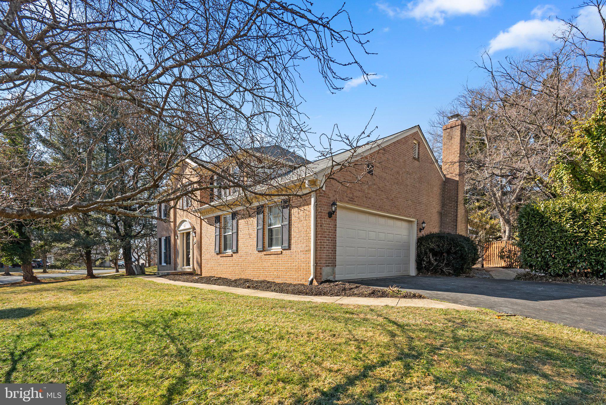 BRIARS ACRES - Residential