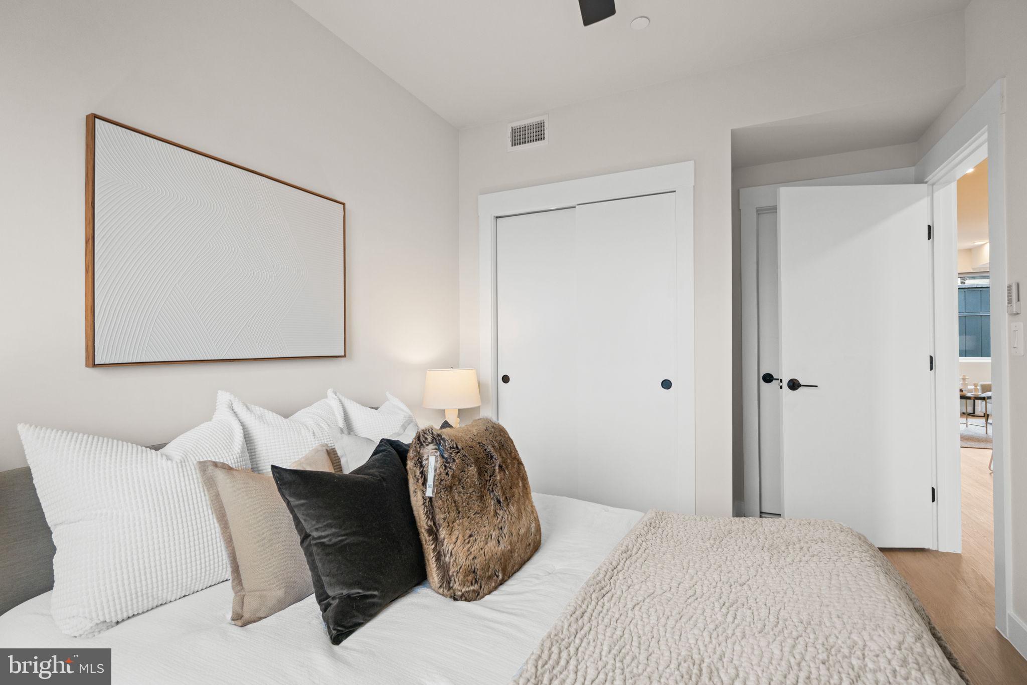 CAPITOL HILL - Residential