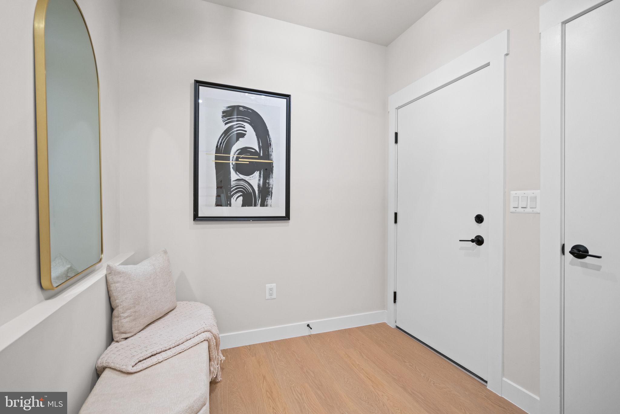 CAPITOL HILL - Residential