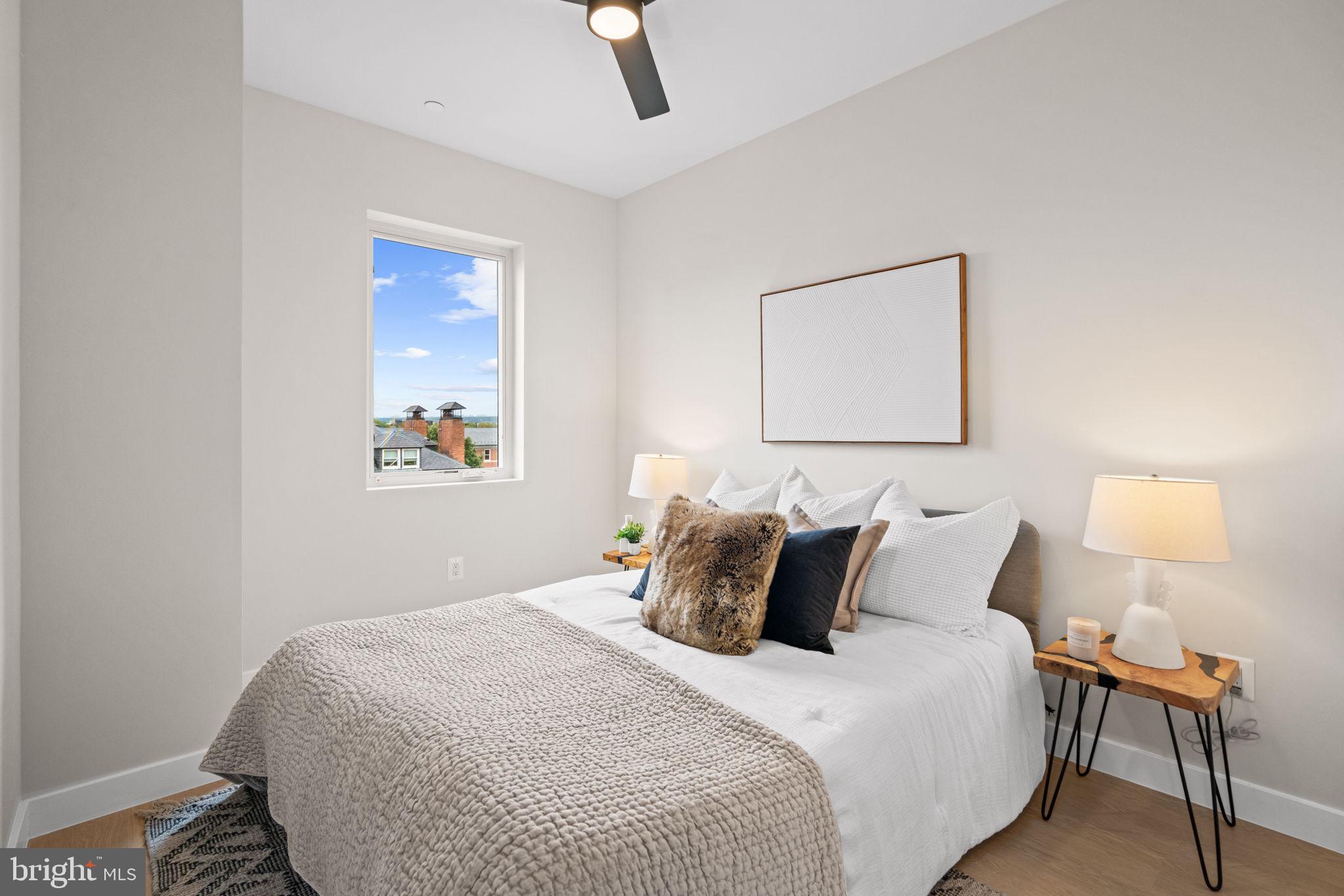 CAPITOL HILL - Residential