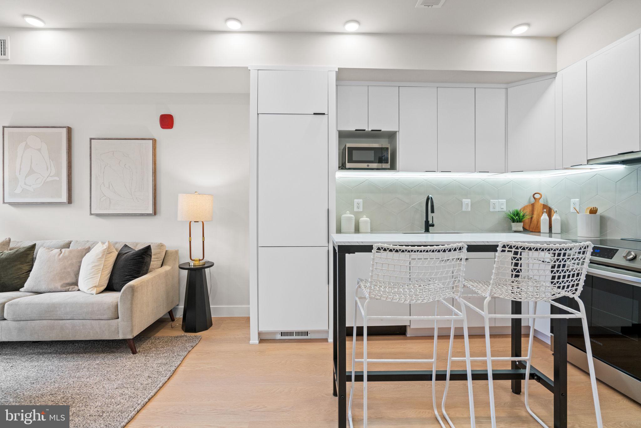 CAPITOL HILL - Residential