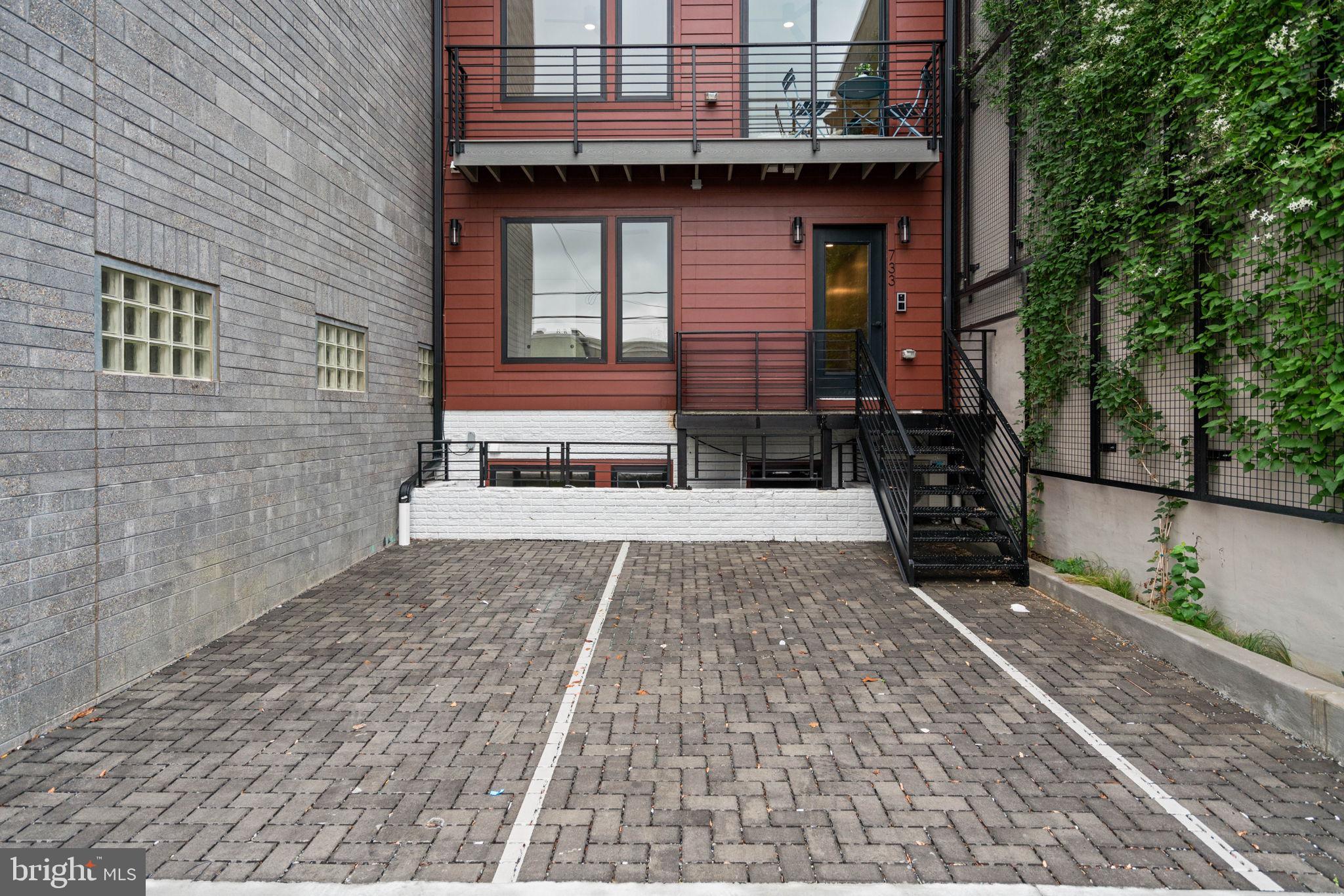 CAPITOL HILL - Residential