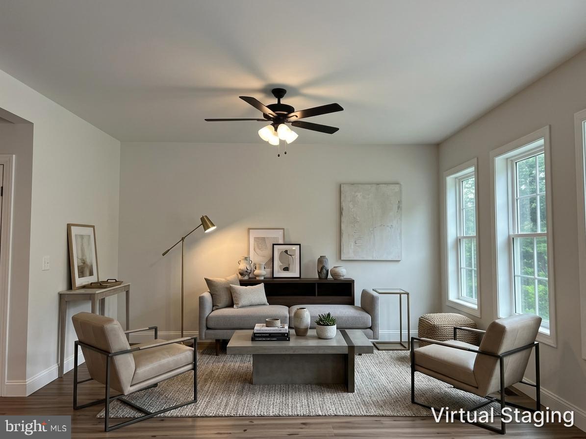 WOODLAND HILLS - Residential