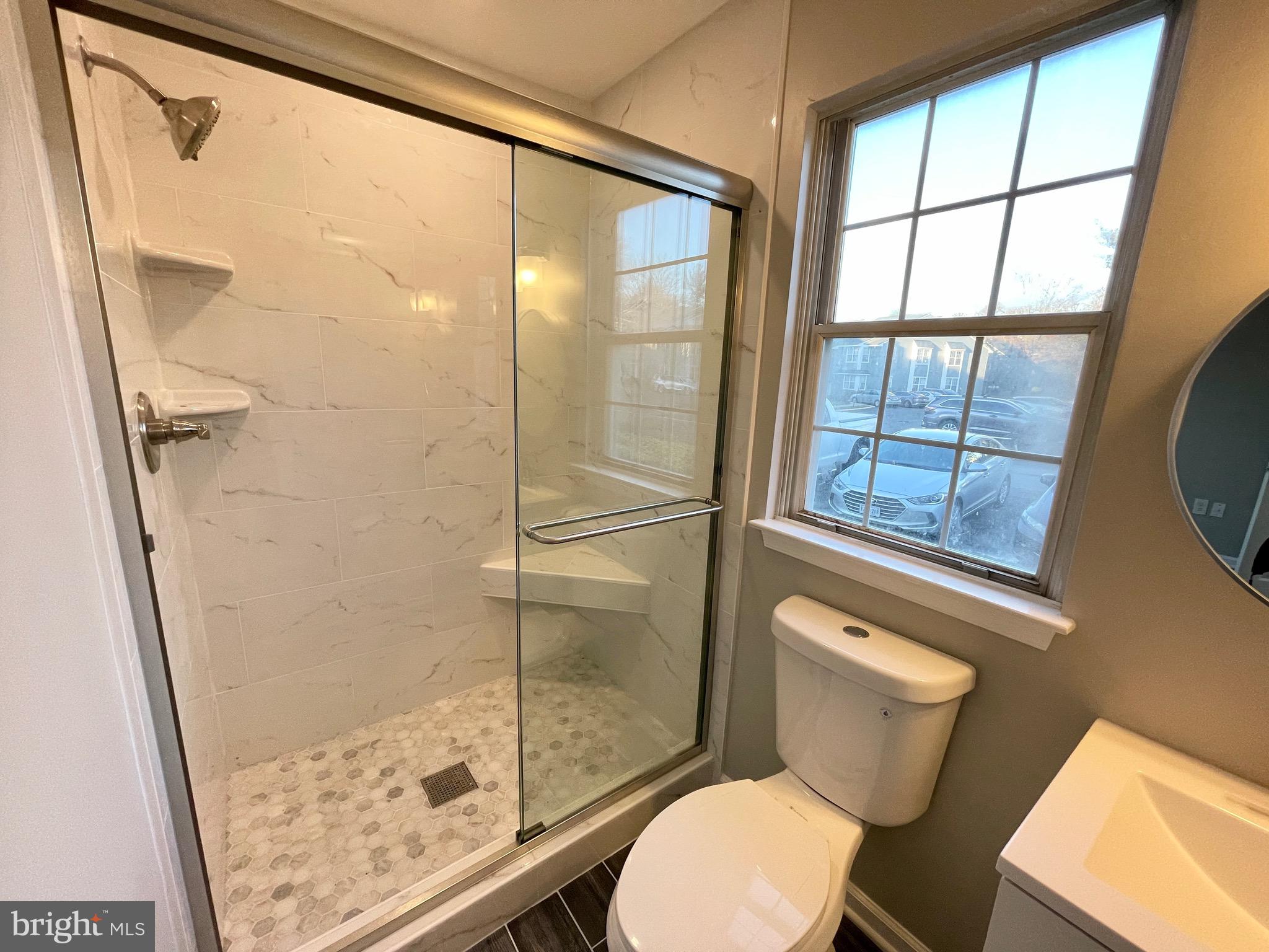 CLUSTERS AT WOODLAWN - Residential Lease