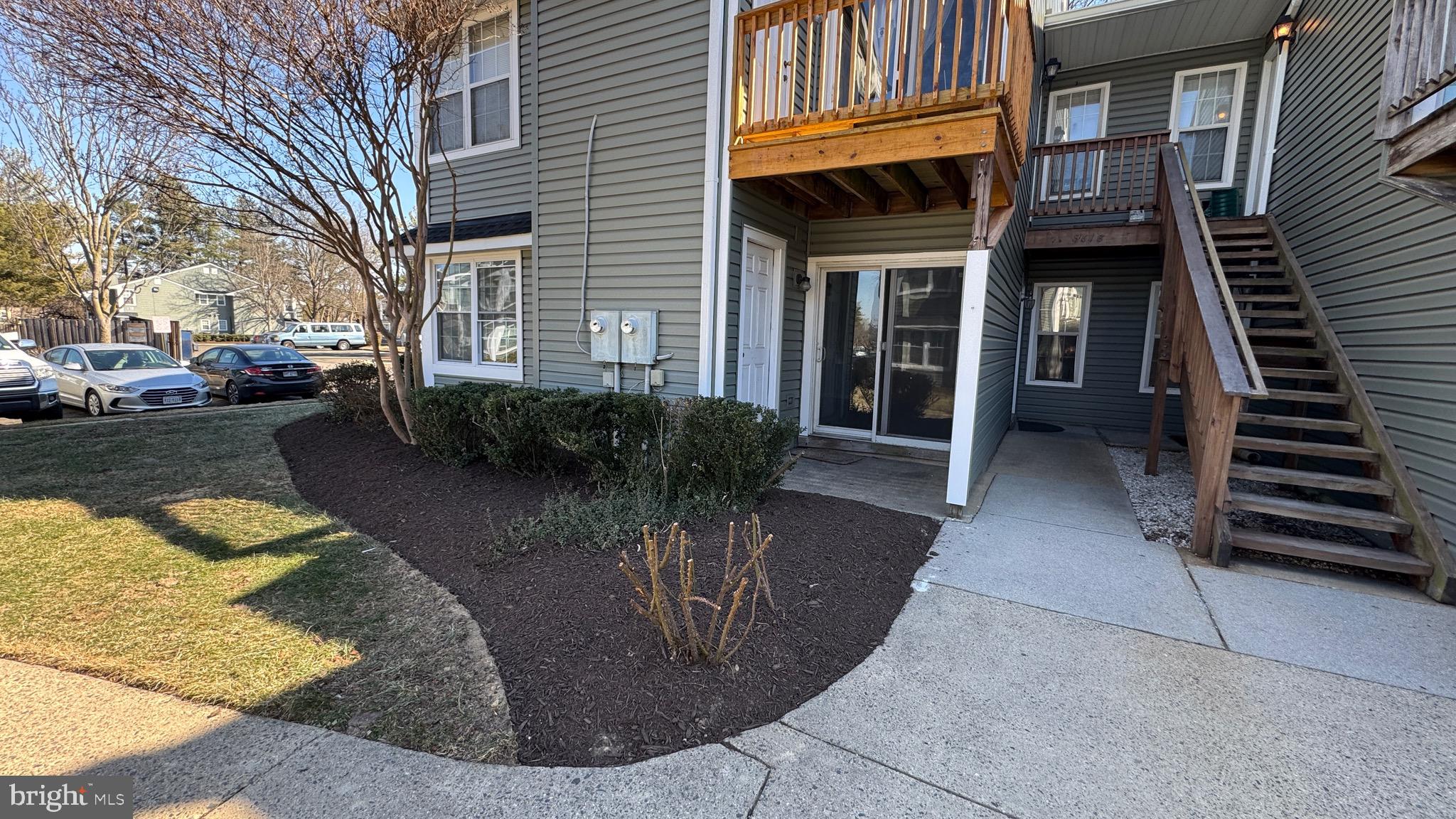 CLUSTERS AT WOODLAWN - Residential Lease