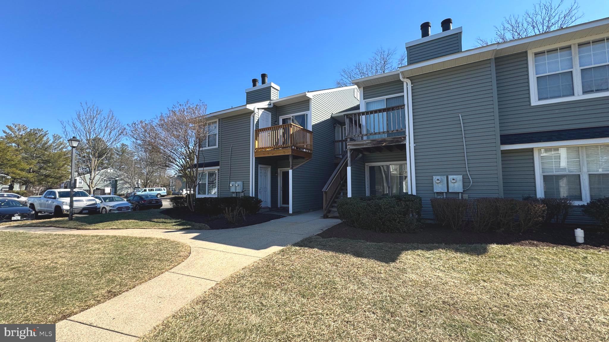 CLUSTERS AT WOODLAWN - Residential Lease