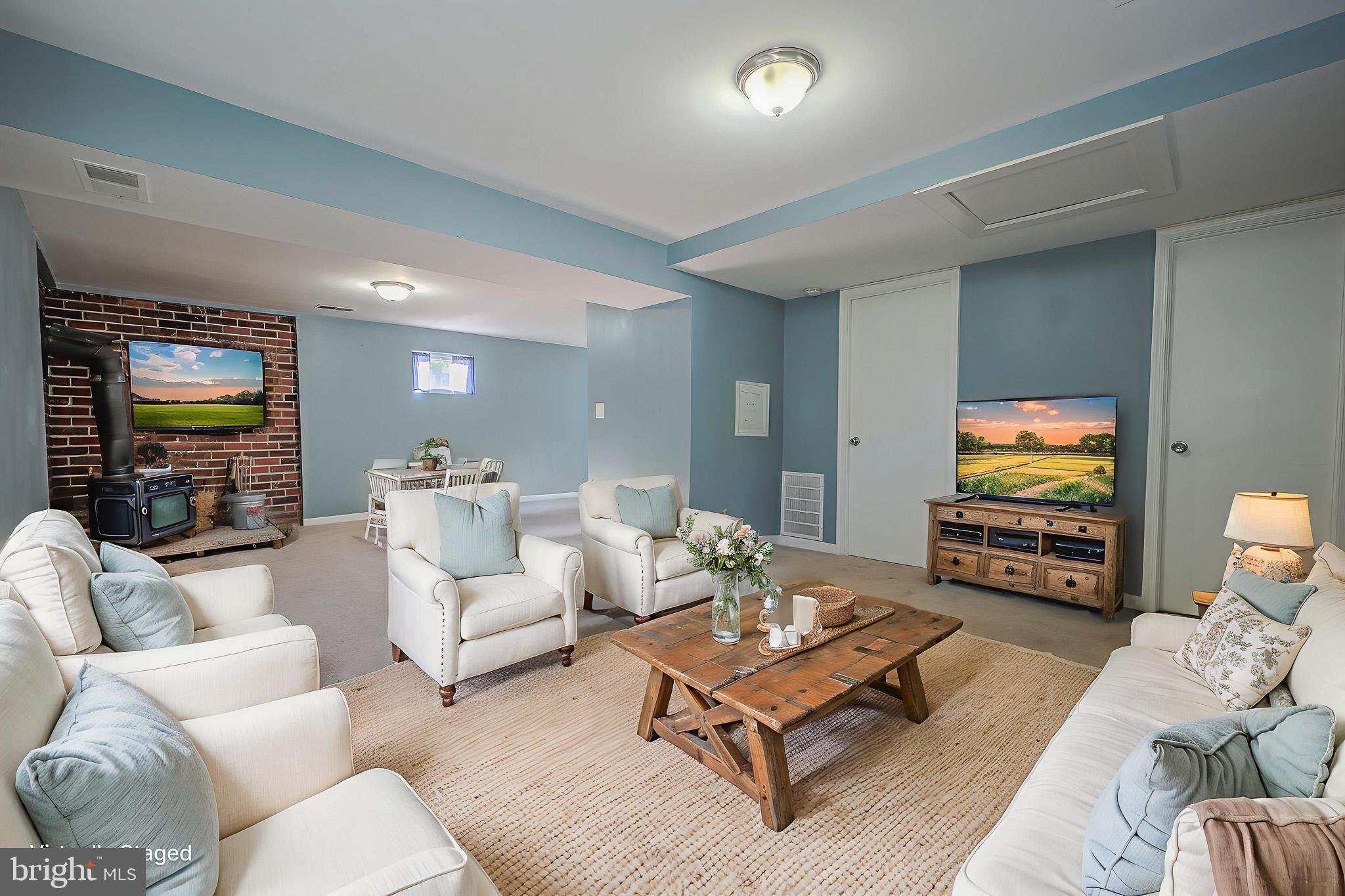 LAKE RIDGE - Residential