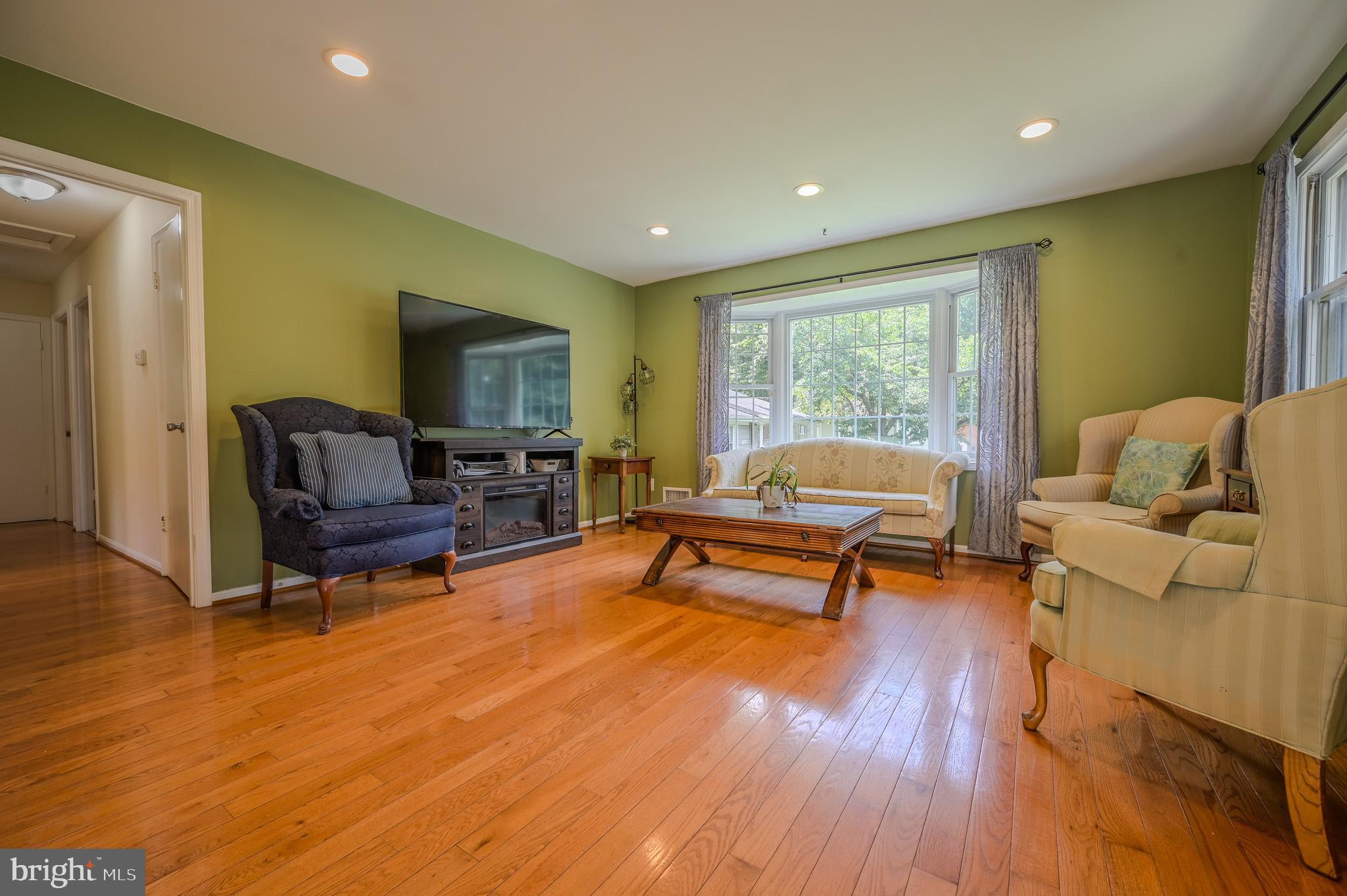 LAKE RIDGE - Residential