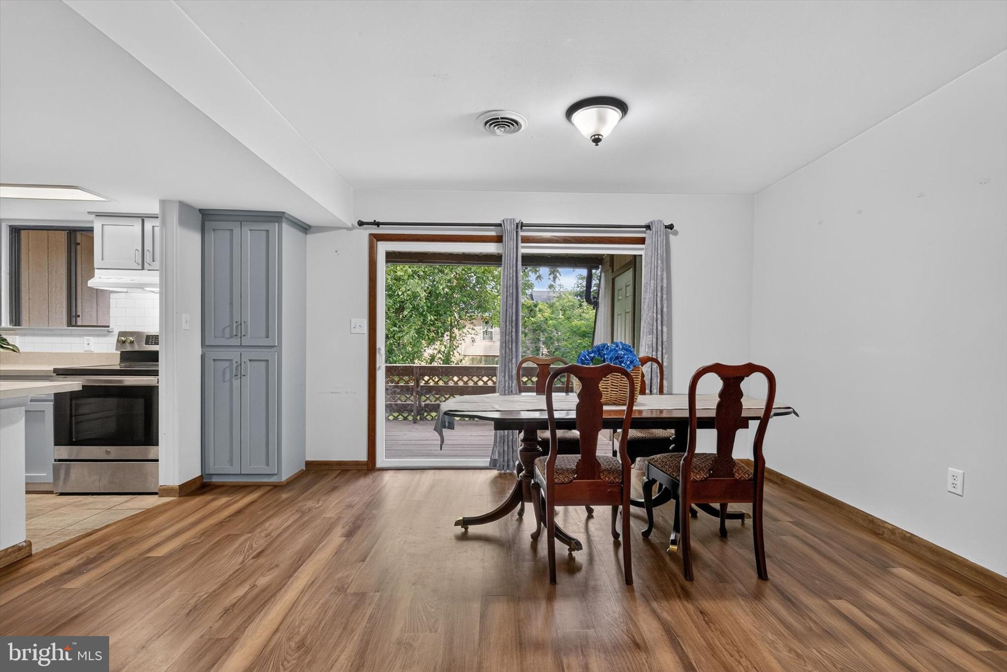 CEDAR RIDGE - Residential