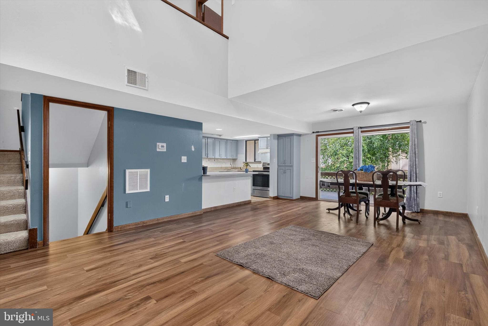 CEDAR RIDGE - Residential