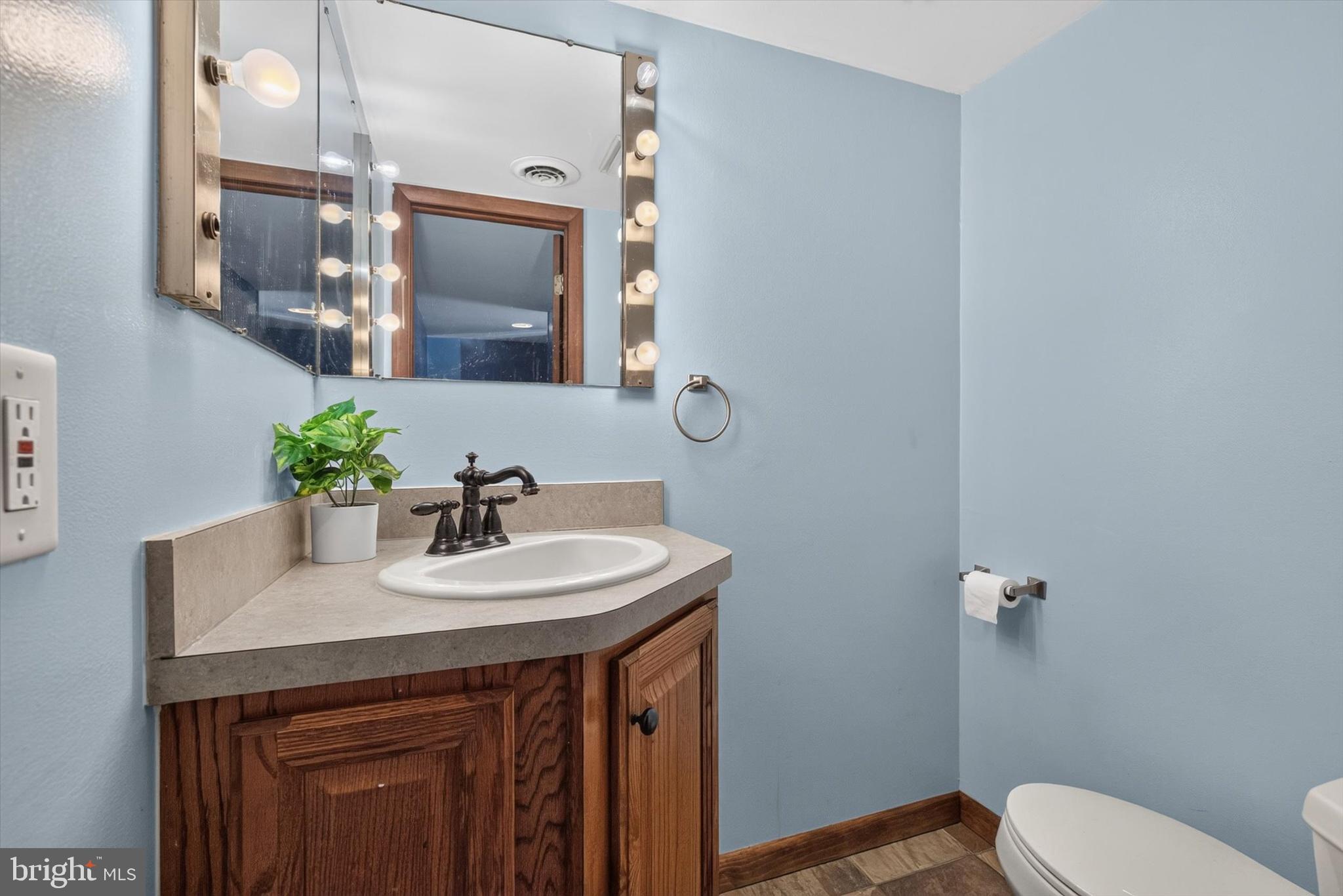 CEDAR RIDGE - Residential