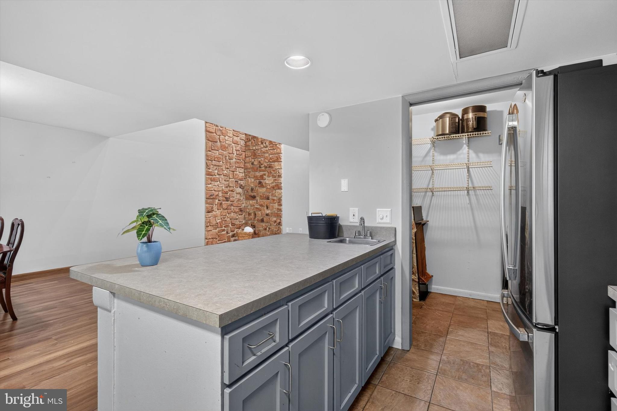 CEDAR RIDGE - Residential