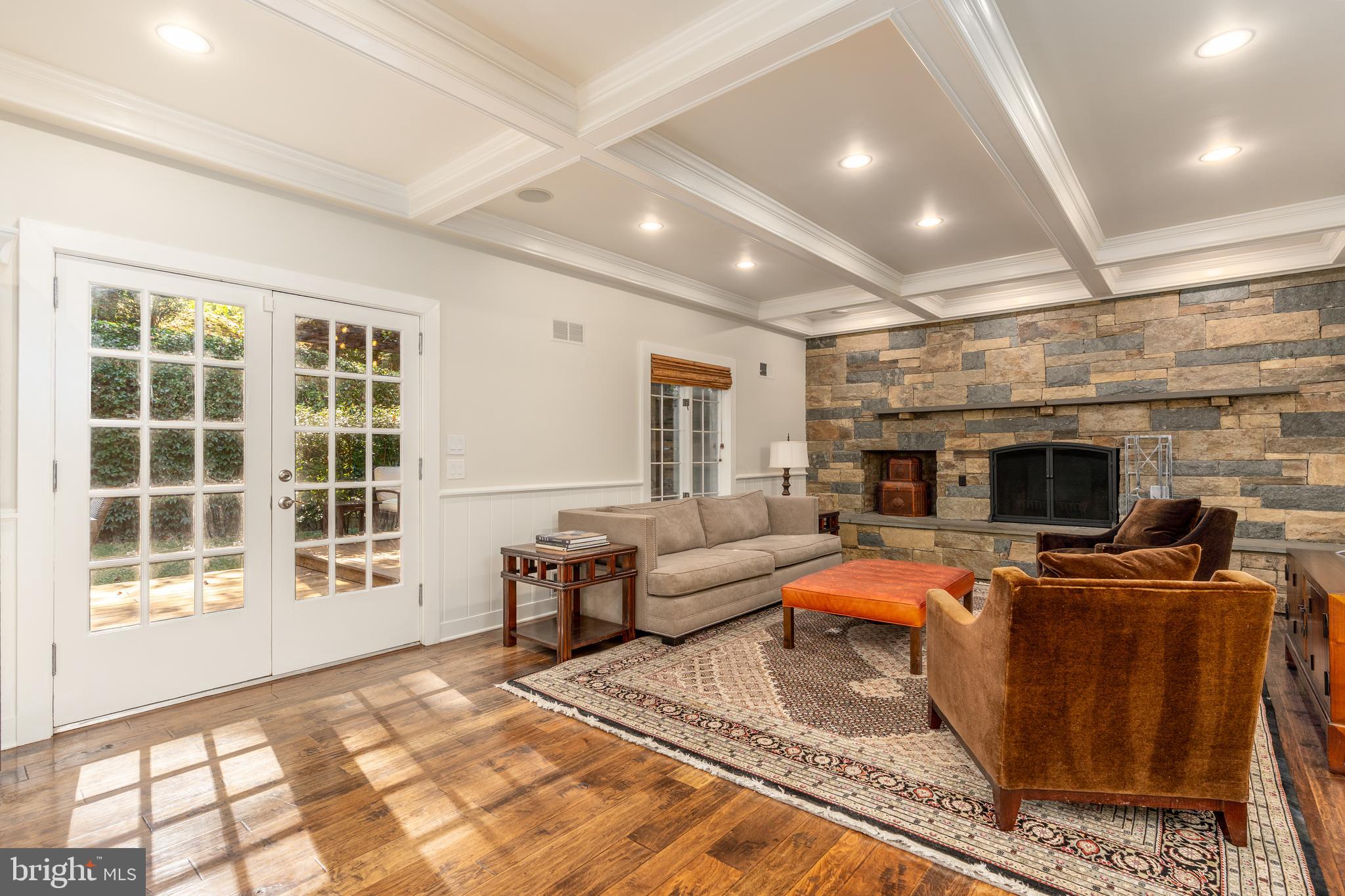 BANNOCKBURN ESTATES - Residential