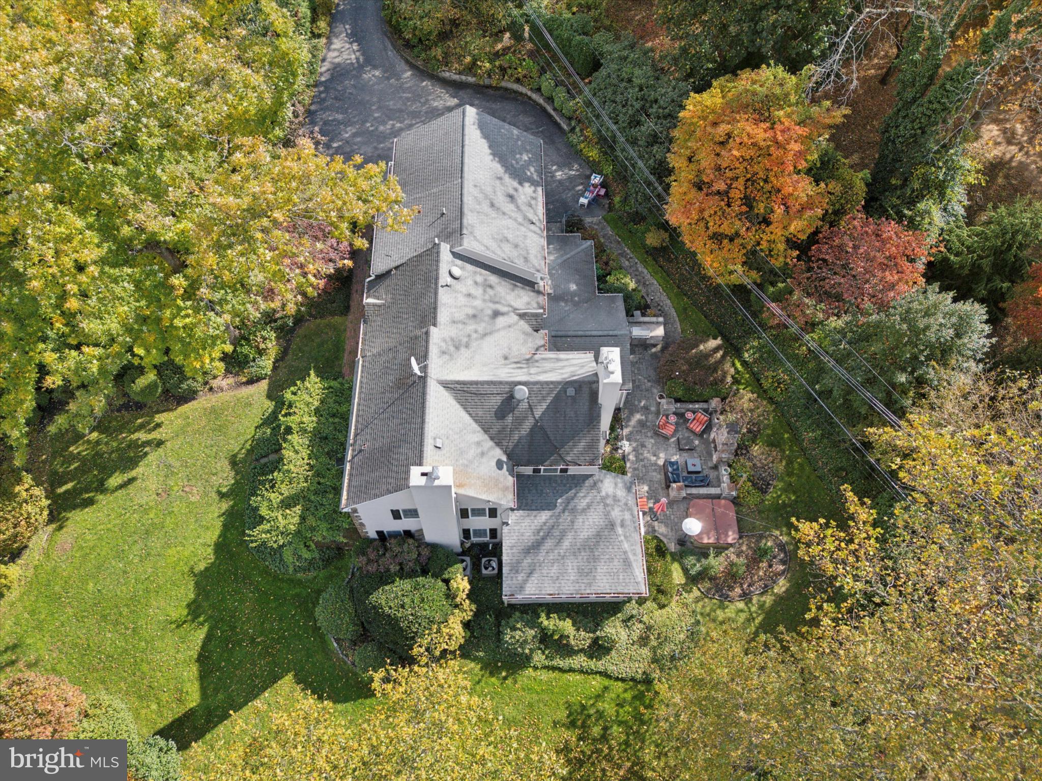 GLADWYNE - Residential