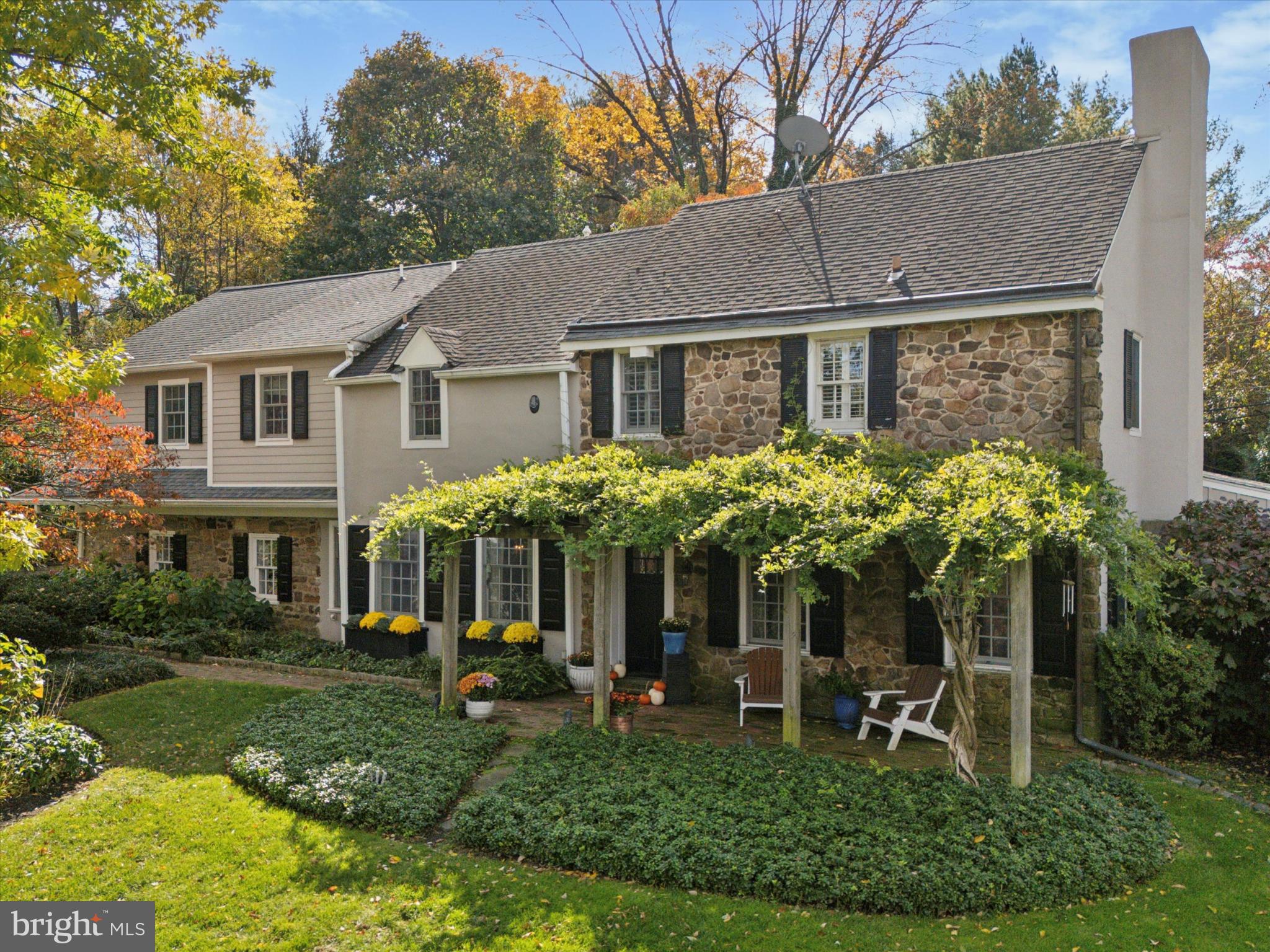 GLADWYNE - Residential