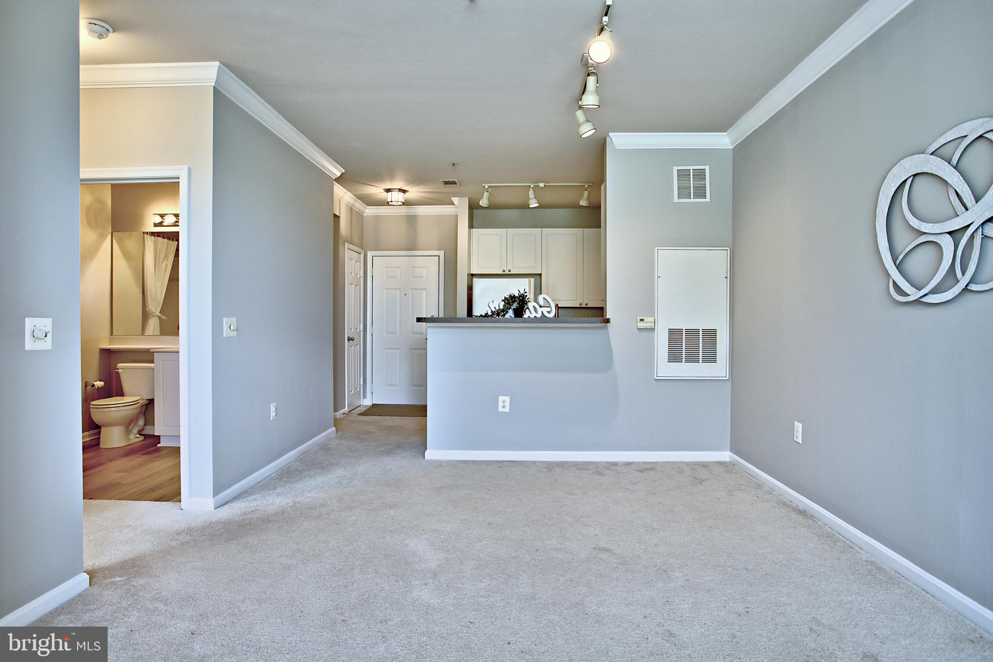 MARQUIS AT VIENNA STATION - Residential